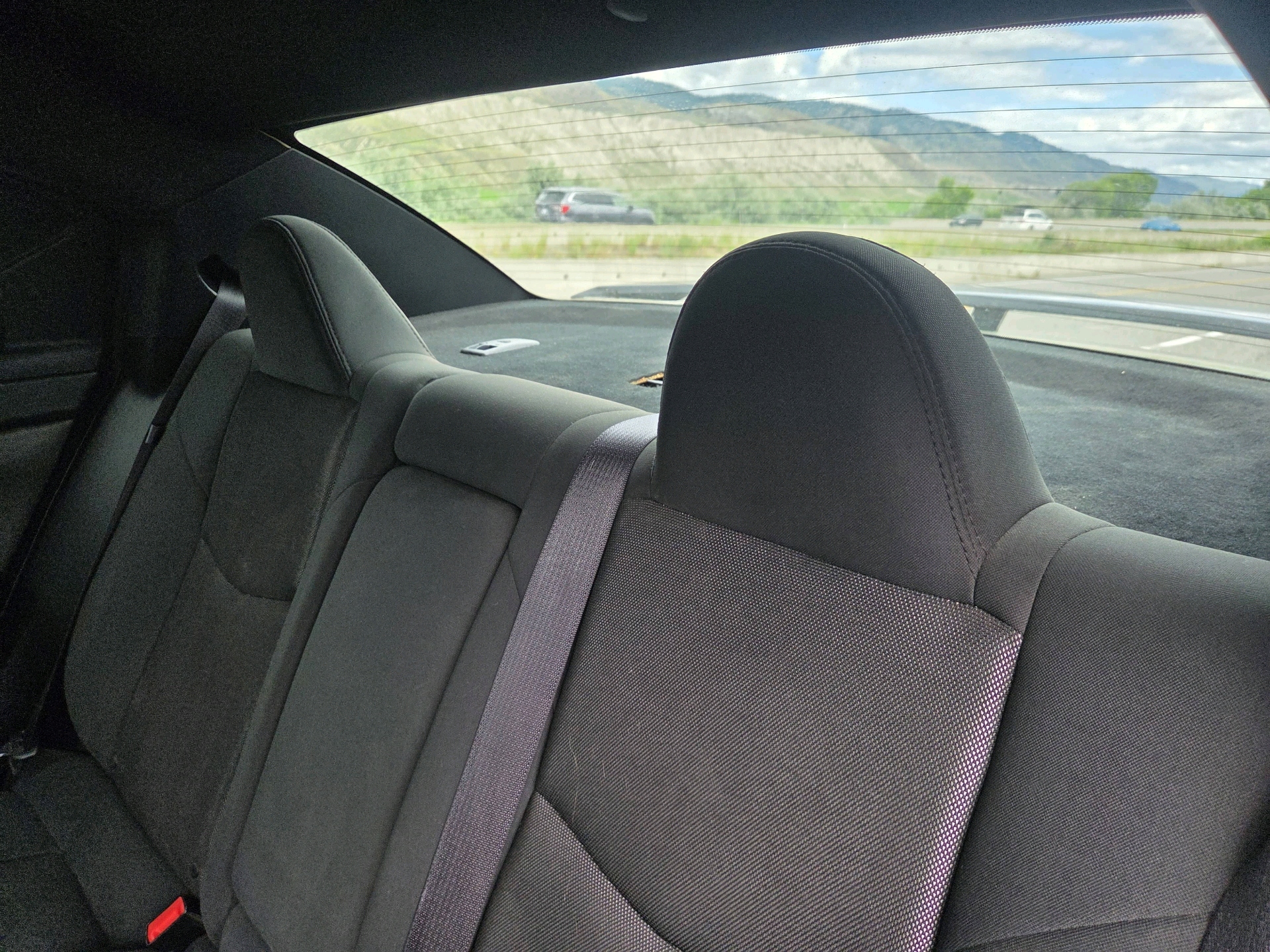 /automotionmotorsrvltd/2011-Dodge-Avenger-29355143898789904.jpg