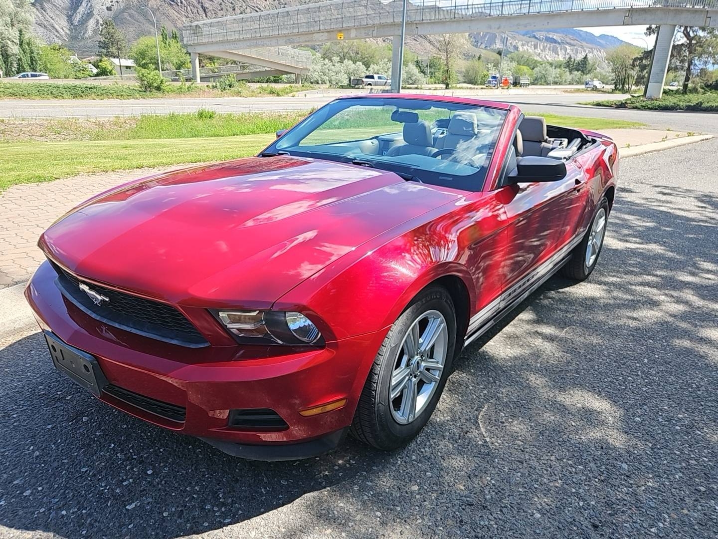 /automotionmotorsrvltd/2011-Ford-Mustang-4017990815717285.jpg