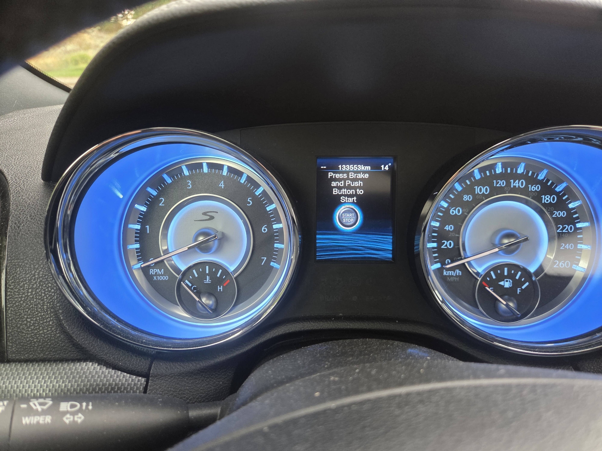 /automotionmotorsrvltd/2012-Chrysler-300-00256497842583836.jpg