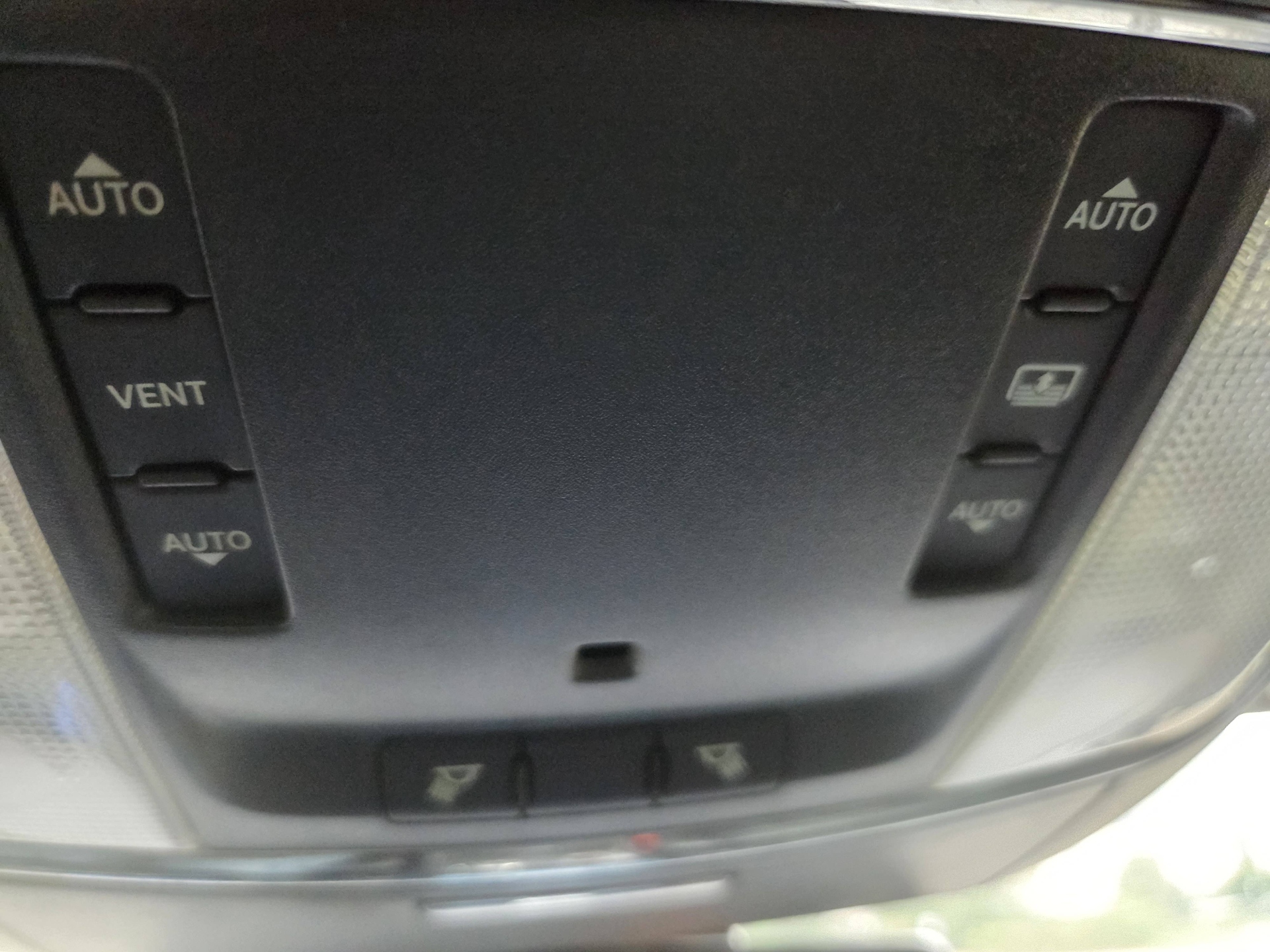 /automotionmotorsrvltd/2012-Chrysler-300-48261288224985655.jpg