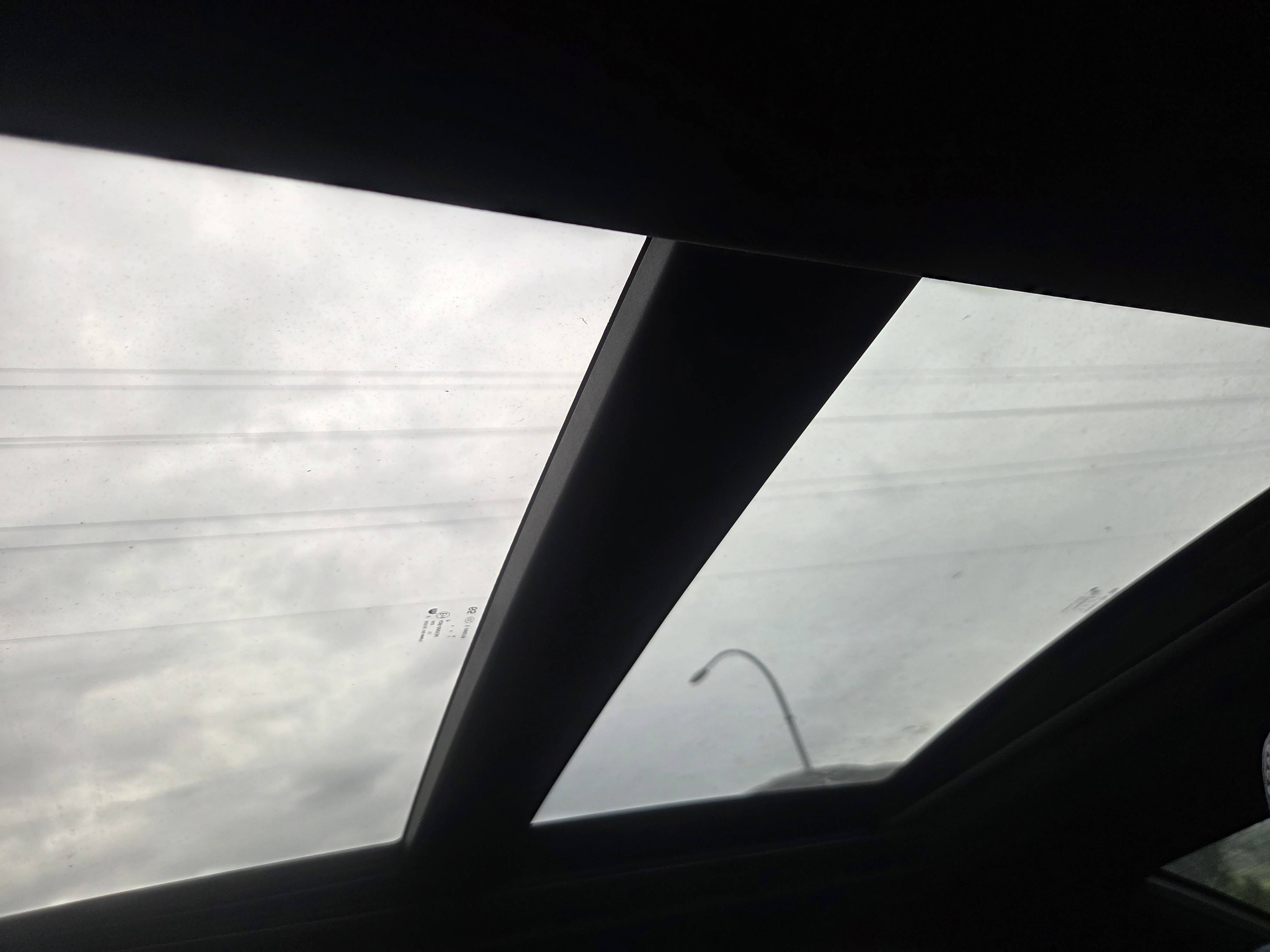/automotionmotorsrvltd/2012-Chrysler-300-5251022530536831.jpg