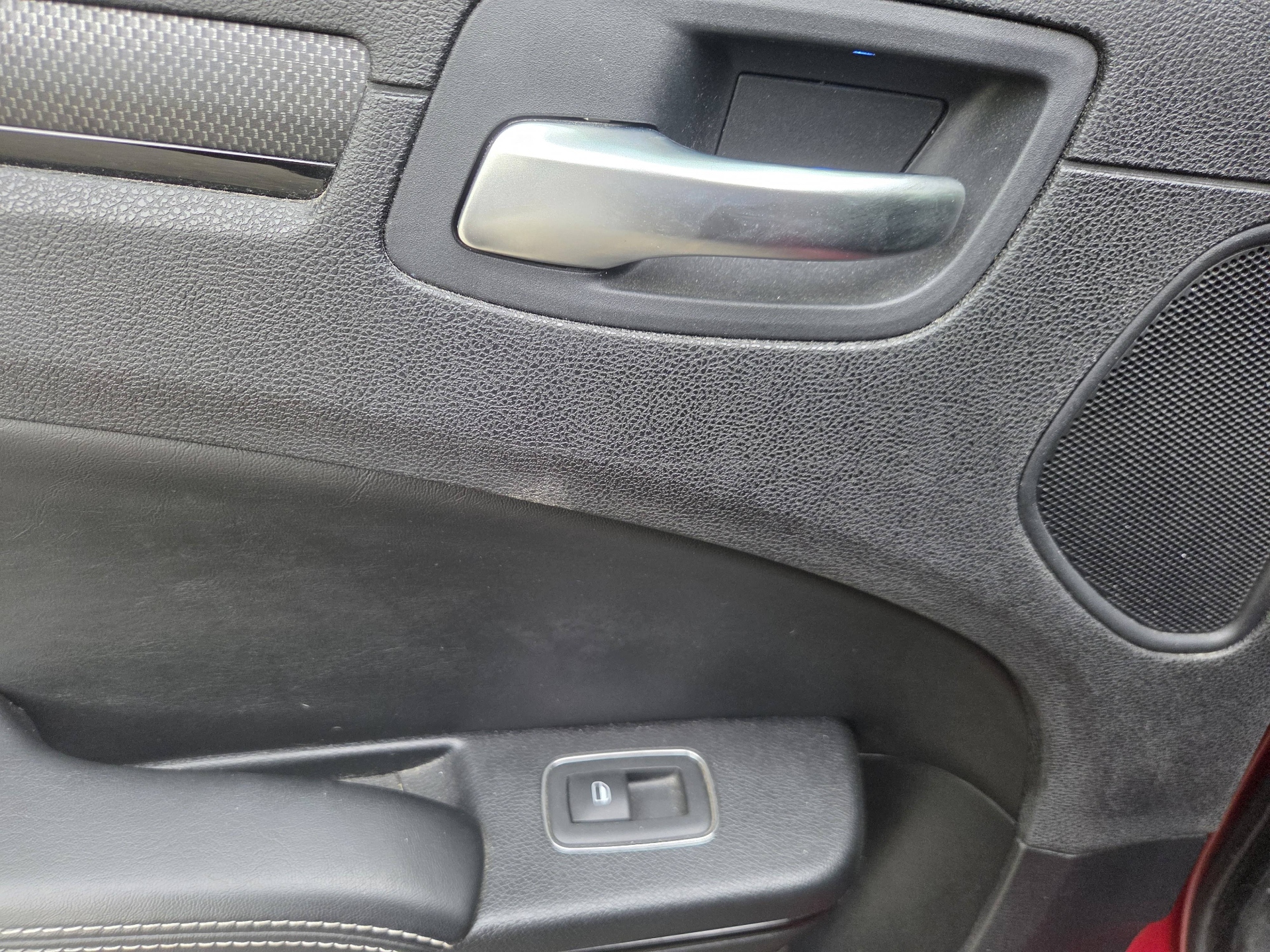 /automotionmotorsrvltd/2012-Chrysler-300-9796167828688007.jpg