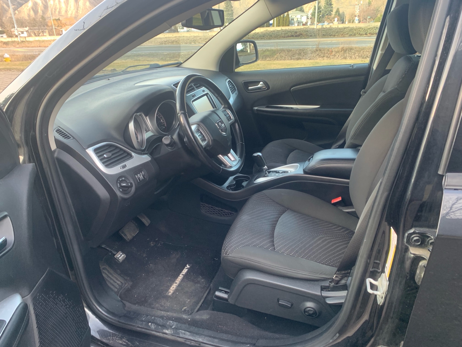 /automotionmotorsrvltd/2012-Dodge-Journey-325938132799551.jpg