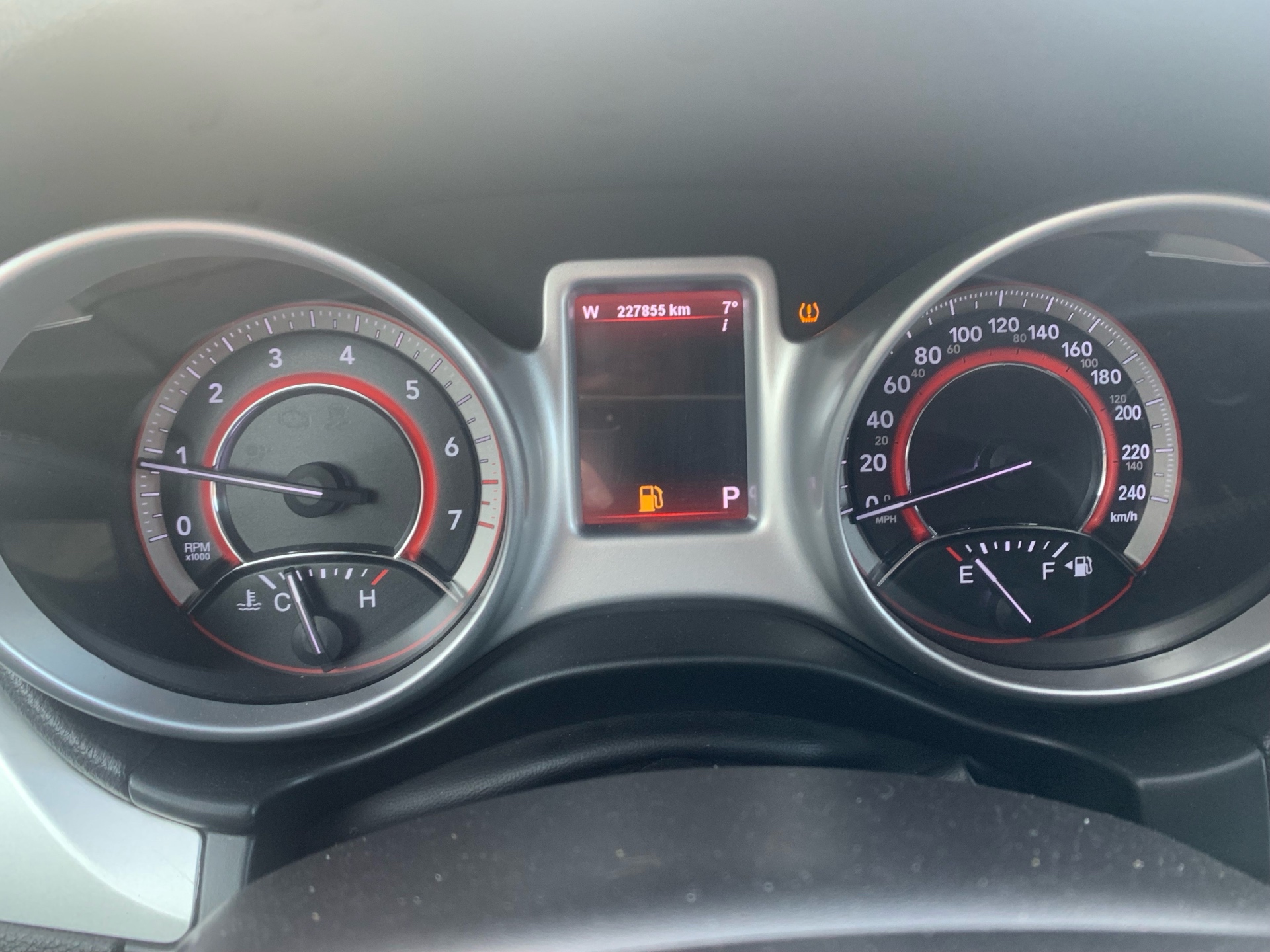 /automotionmotorsrvltd/2012-Dodge-Journey-5984883860472805.jpg