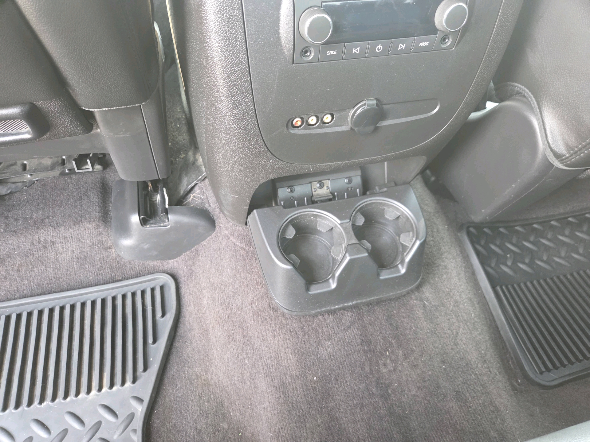 /automotionmotorsrvltd/2013-Chevrolet-Silverado1500-03257614383677998.jpg