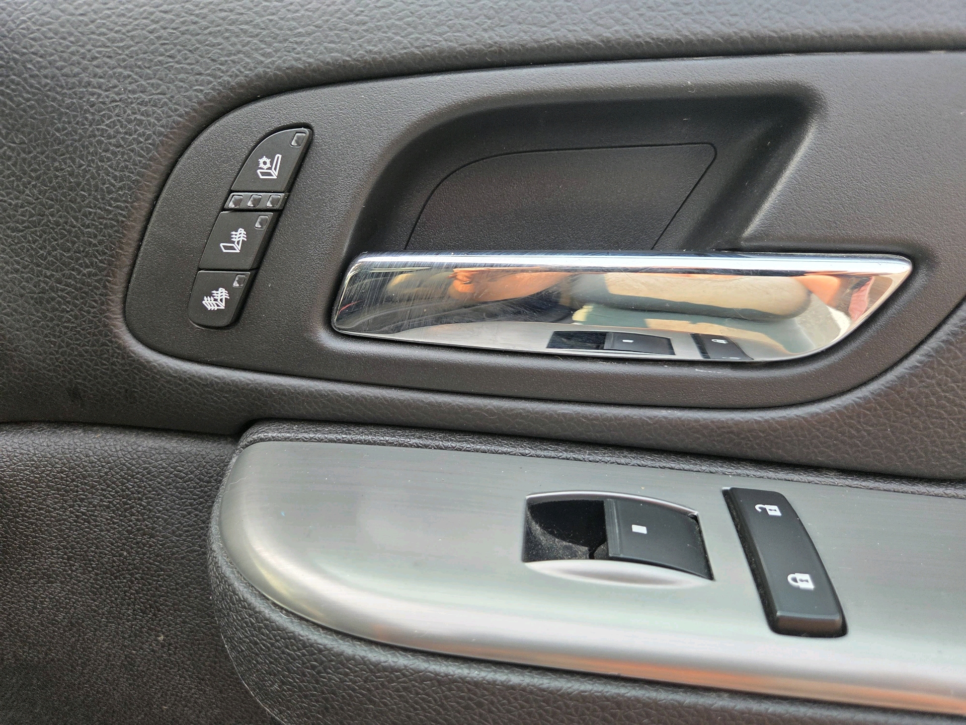 /automotionmotorsrvltd/2013-Chevrolet-Silverado1500-12027057245218598.jpg