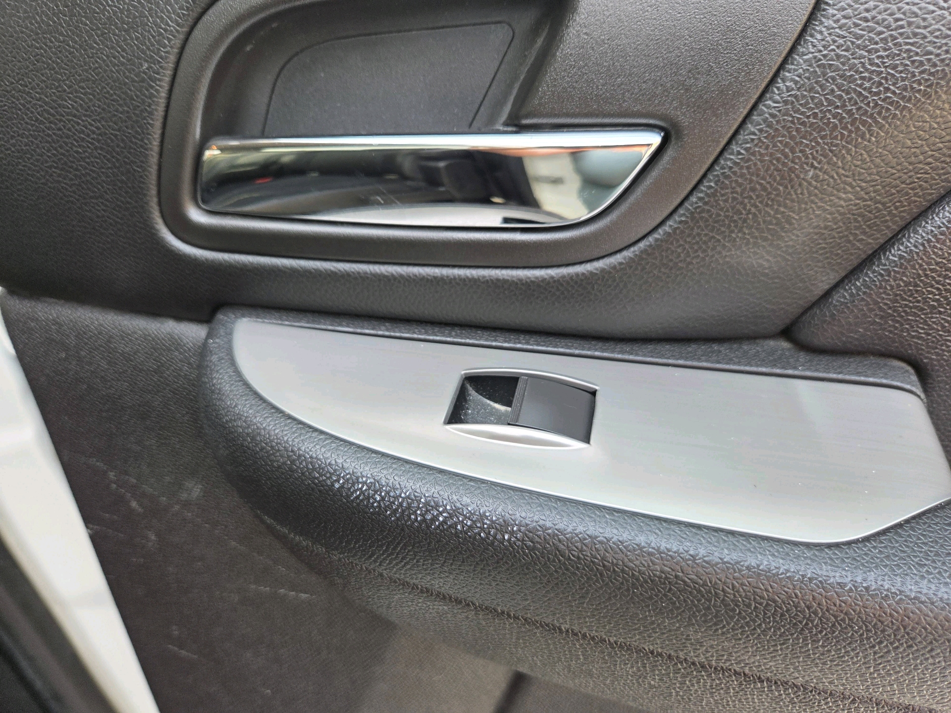 /automotionmotorsrvltd/2013-Chevrolet-Silverado1500-39084931323252836.jpg