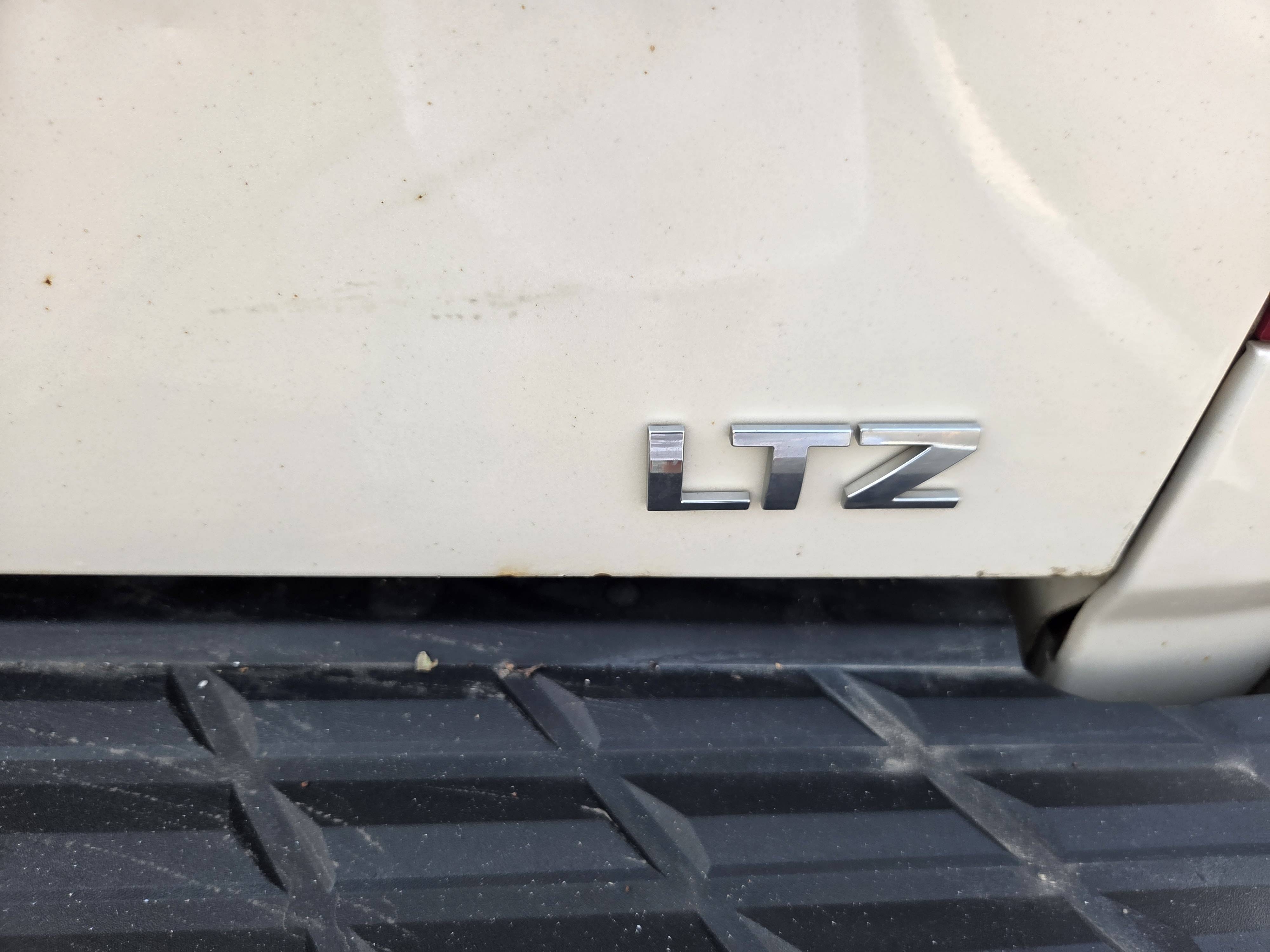 /automotionmotorsrvltd/2013-Chevrolet-Silverado1500-7525563824260157.jpg