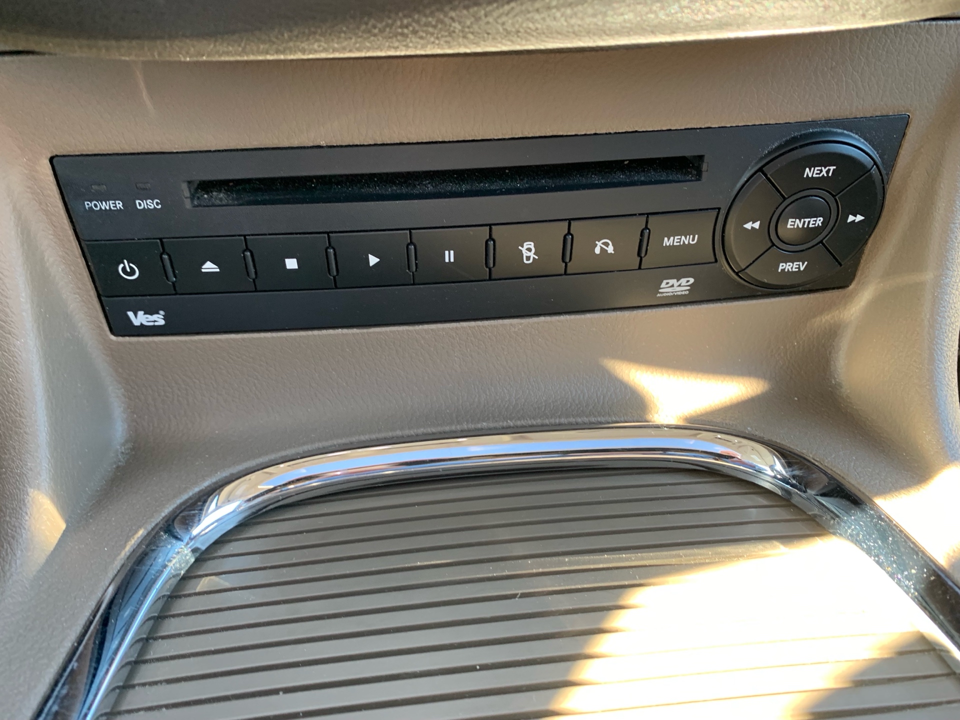 /automotionmotorsrvltd/2013-Chrysler-Town&-419075741618272.jpg