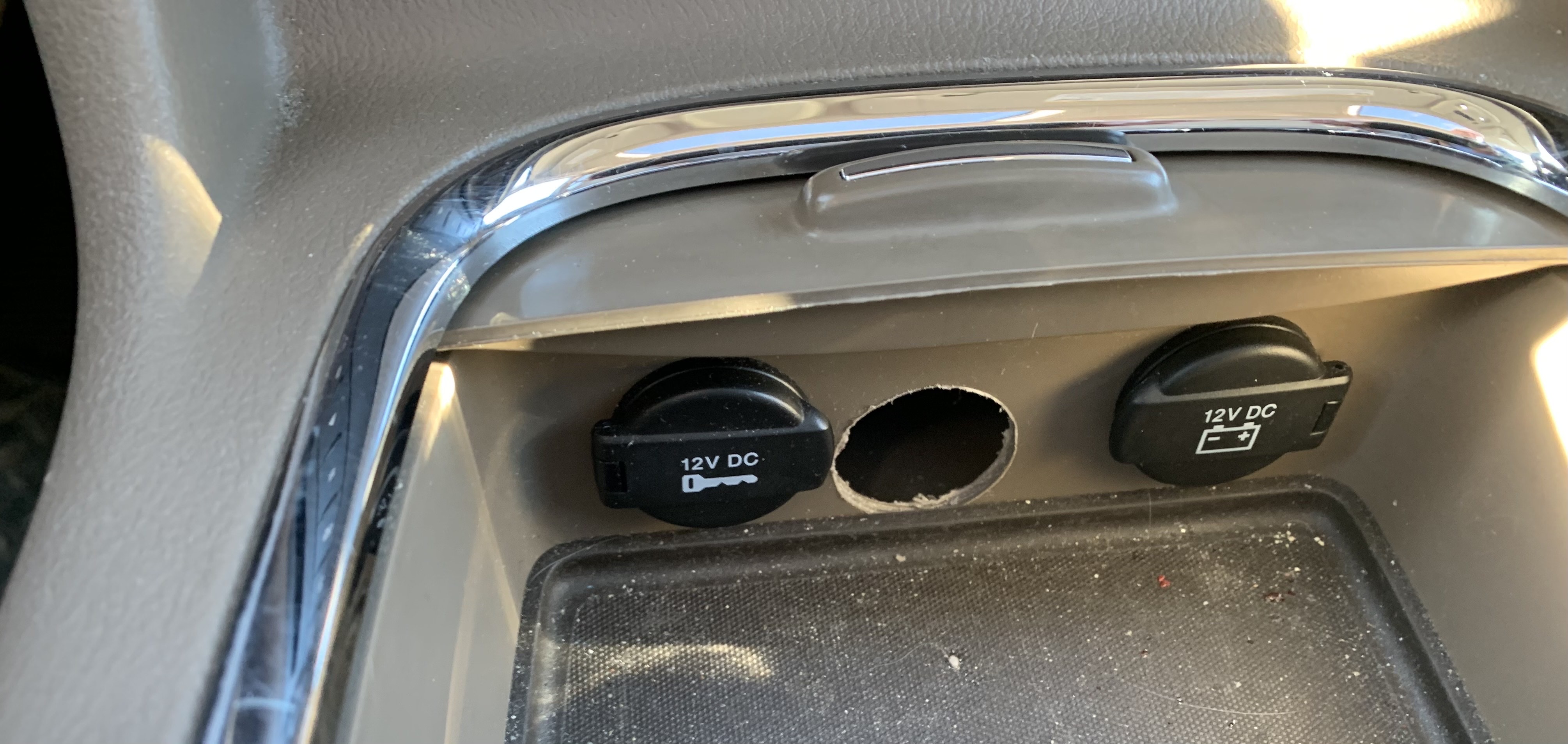 /automotionmotorsrvltd/2013-Chrysler-Town&-9592621755709025.jpg