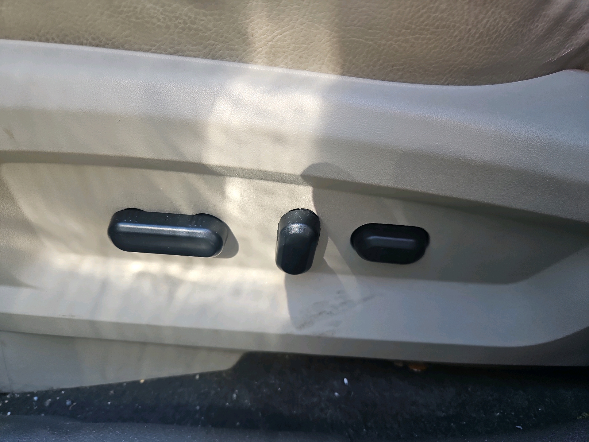 /automotionmotorsrvltd/2013-Ford-Edge-845261057107765.jpg