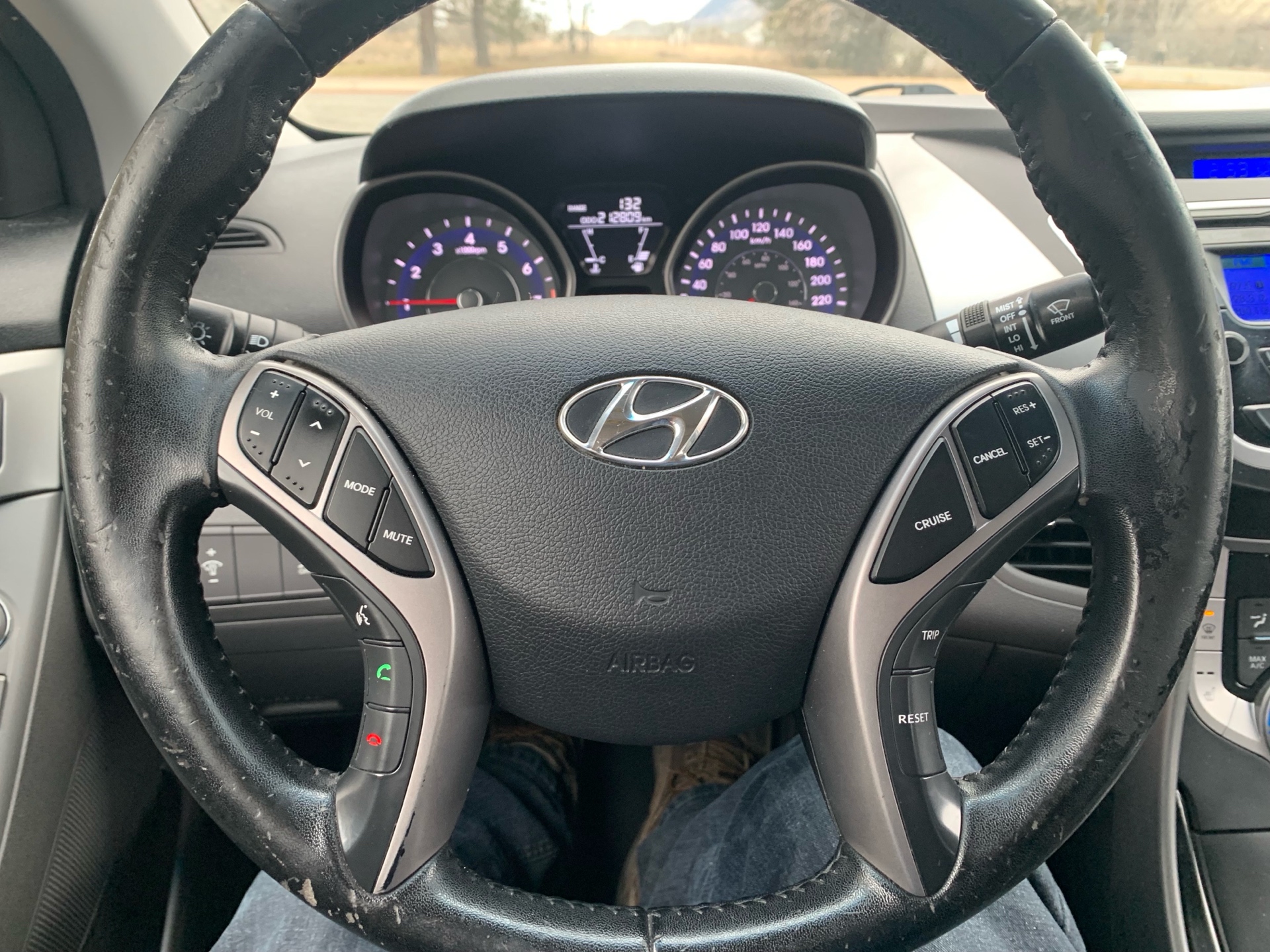/automotionmotorsrvltd/2013-Hyundai-Elantra-40607898029080247.jpg