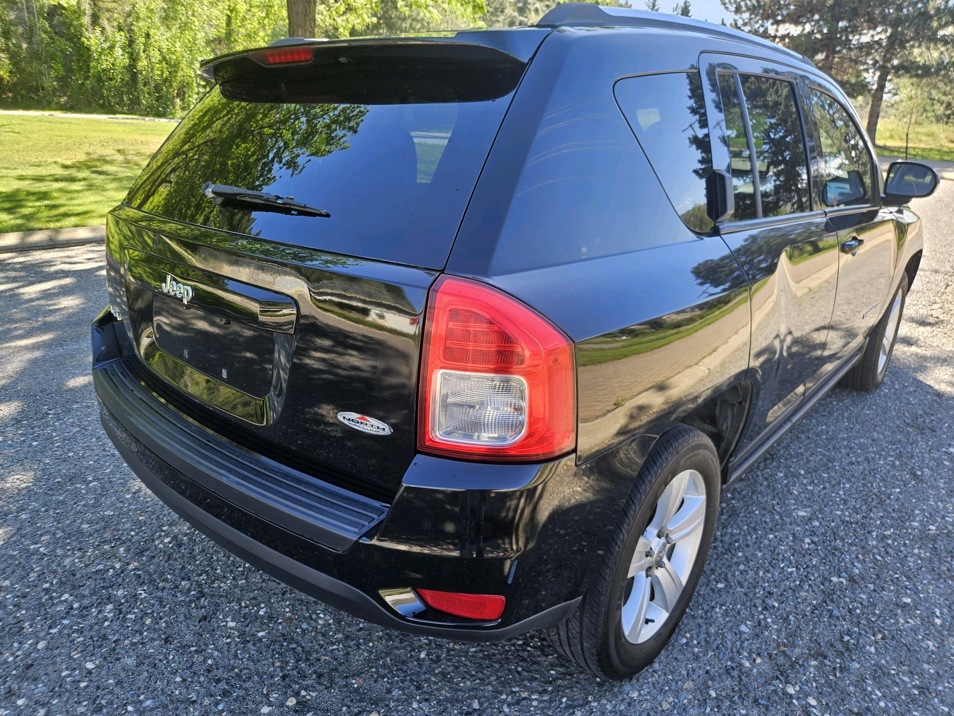 /automotionmotorsrvltd/2013-Jeep-Compass-049683666764883894.jpg