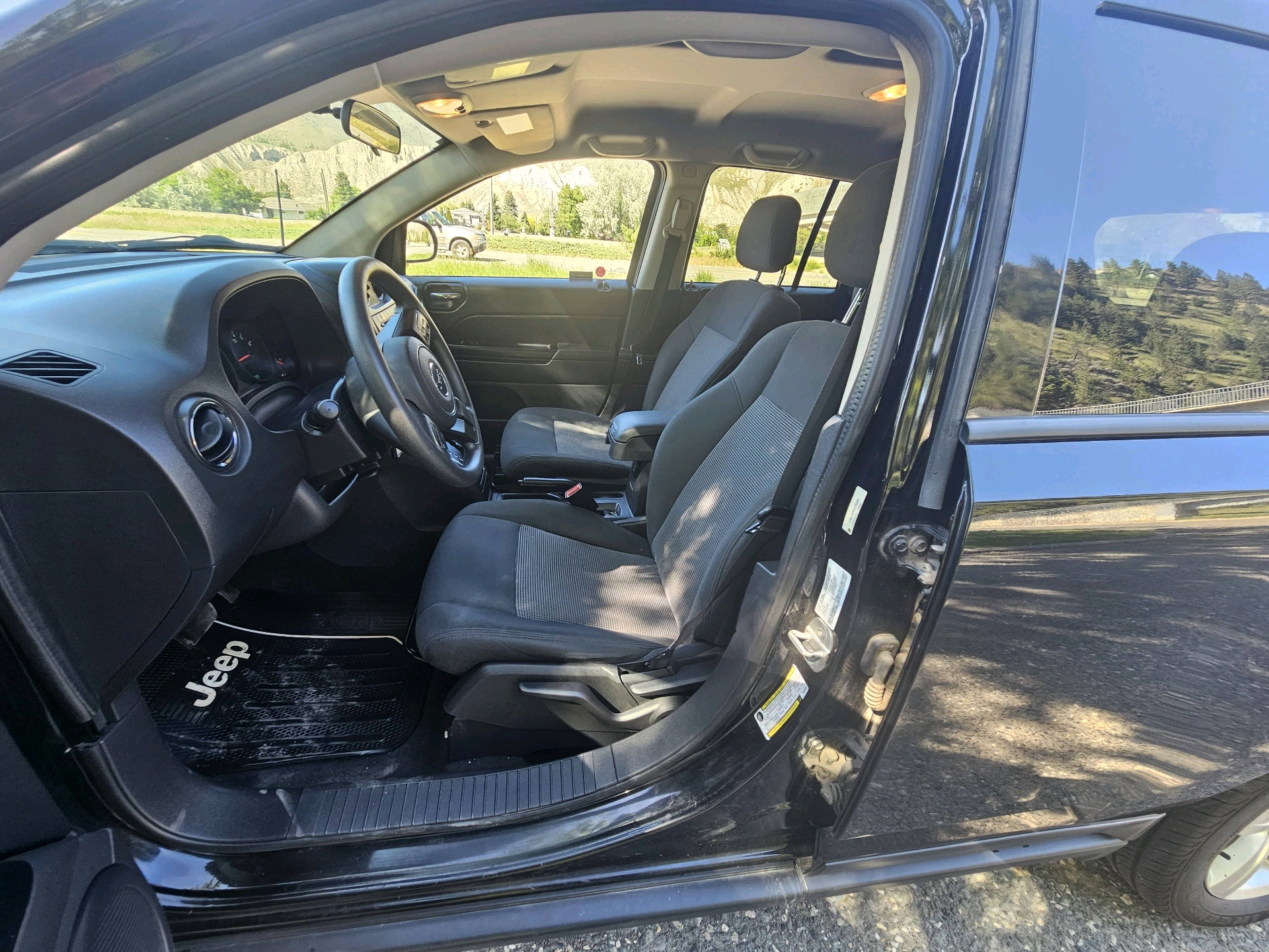/automotionmotorsrvltd/2013-Jeep-Compass-1486498184698215.jpg
