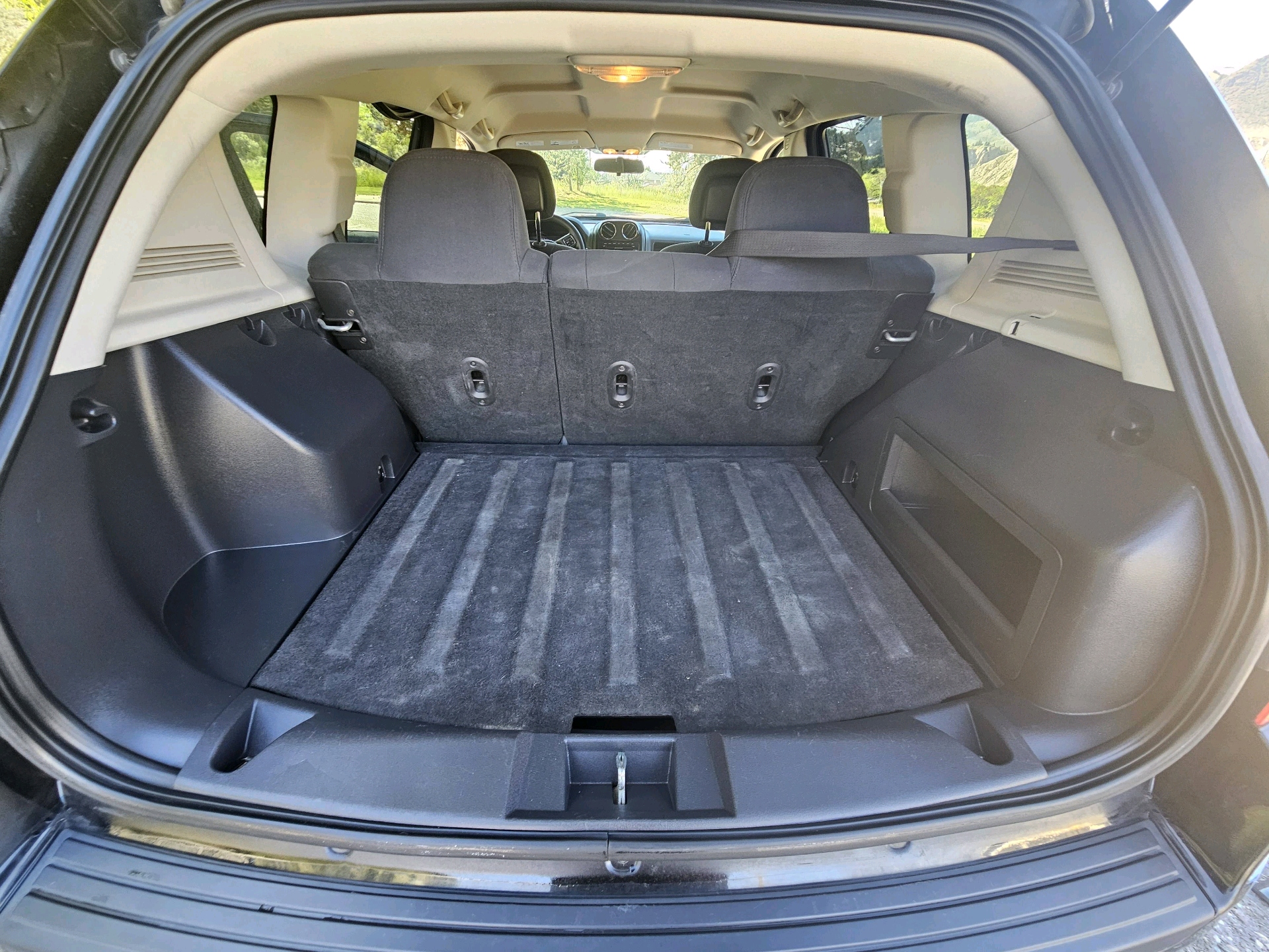 /automotionmotorsrvltd/2013-Jeep-Compass-17978897565145924.jpg