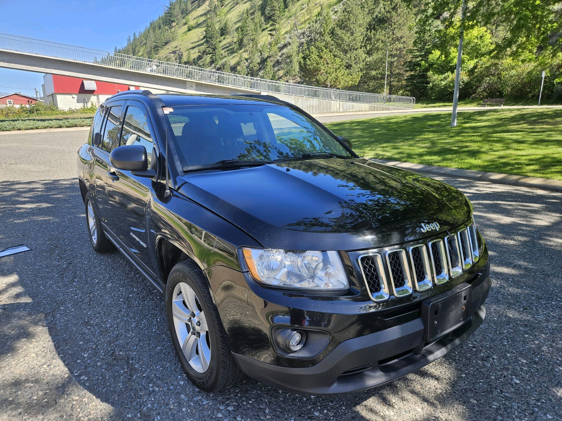 /automotionmotorsrvltd/2013-Jeep-Compass-4795299512537896.jpg
