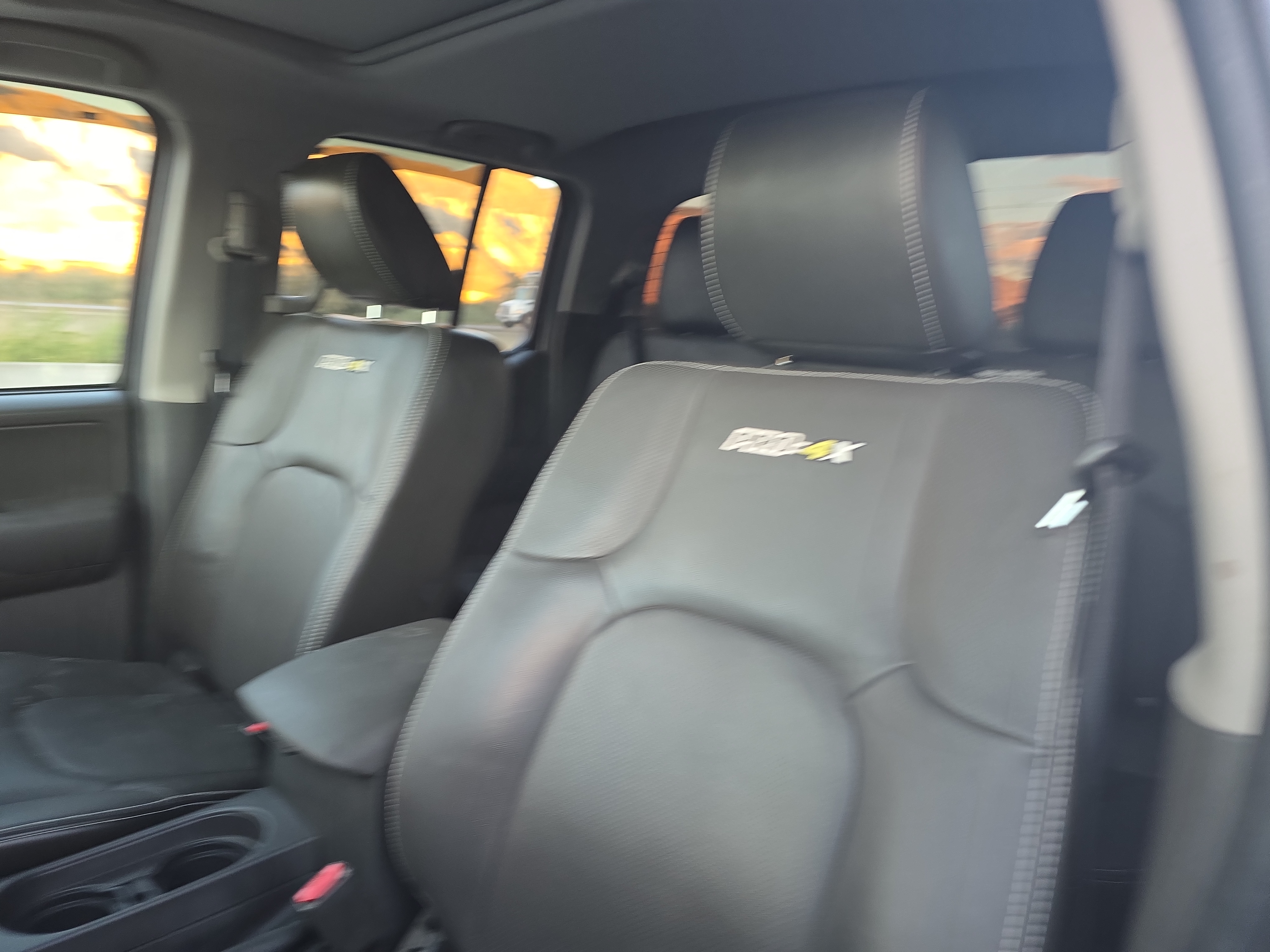 /automotionmotorsrvltd/2013-Nissan-Frontier-6435180745954092.jpg