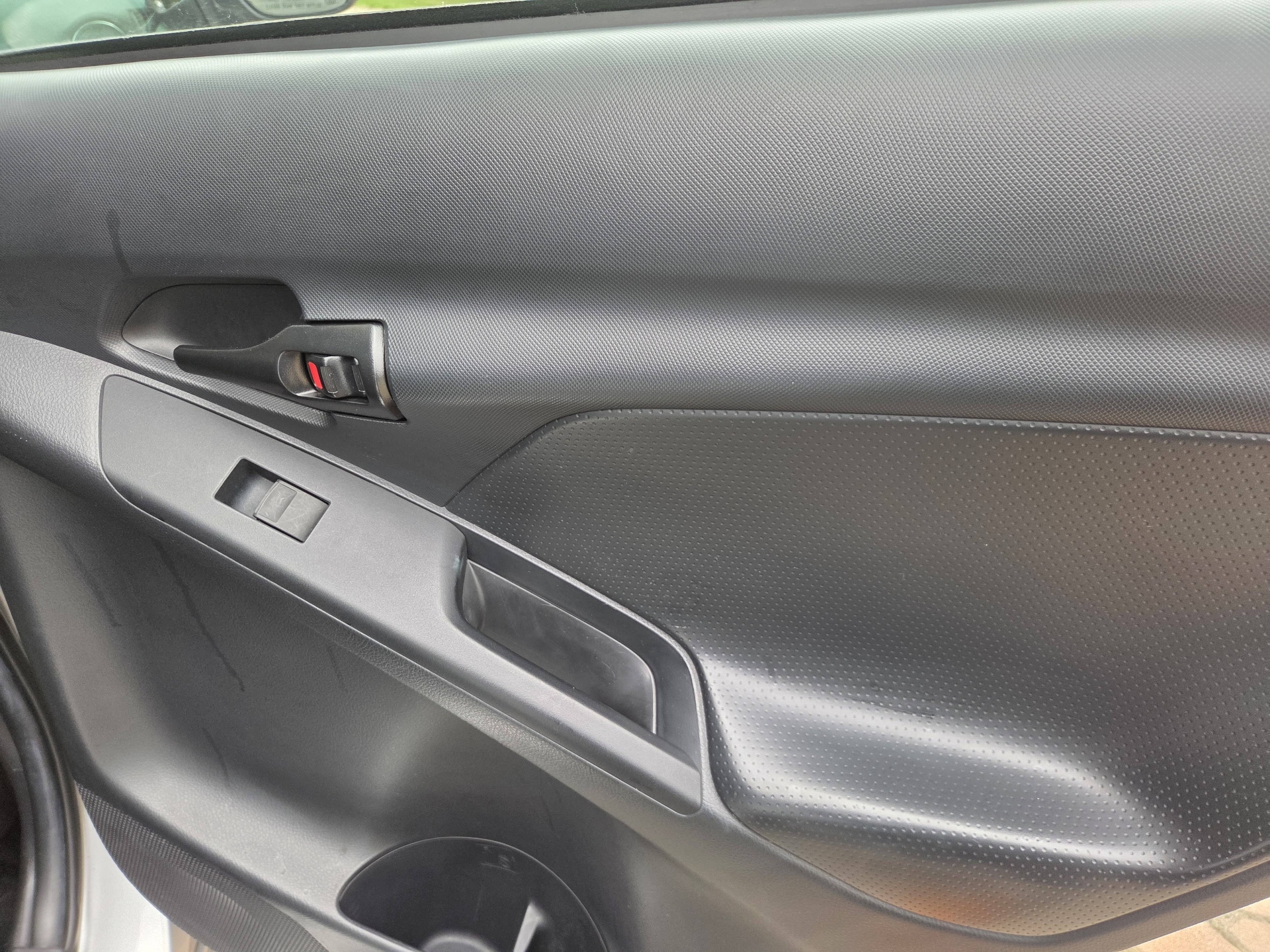 /automotionmotorsrvltd/2013-Toyota-Matrix-7112299561094615.jpg