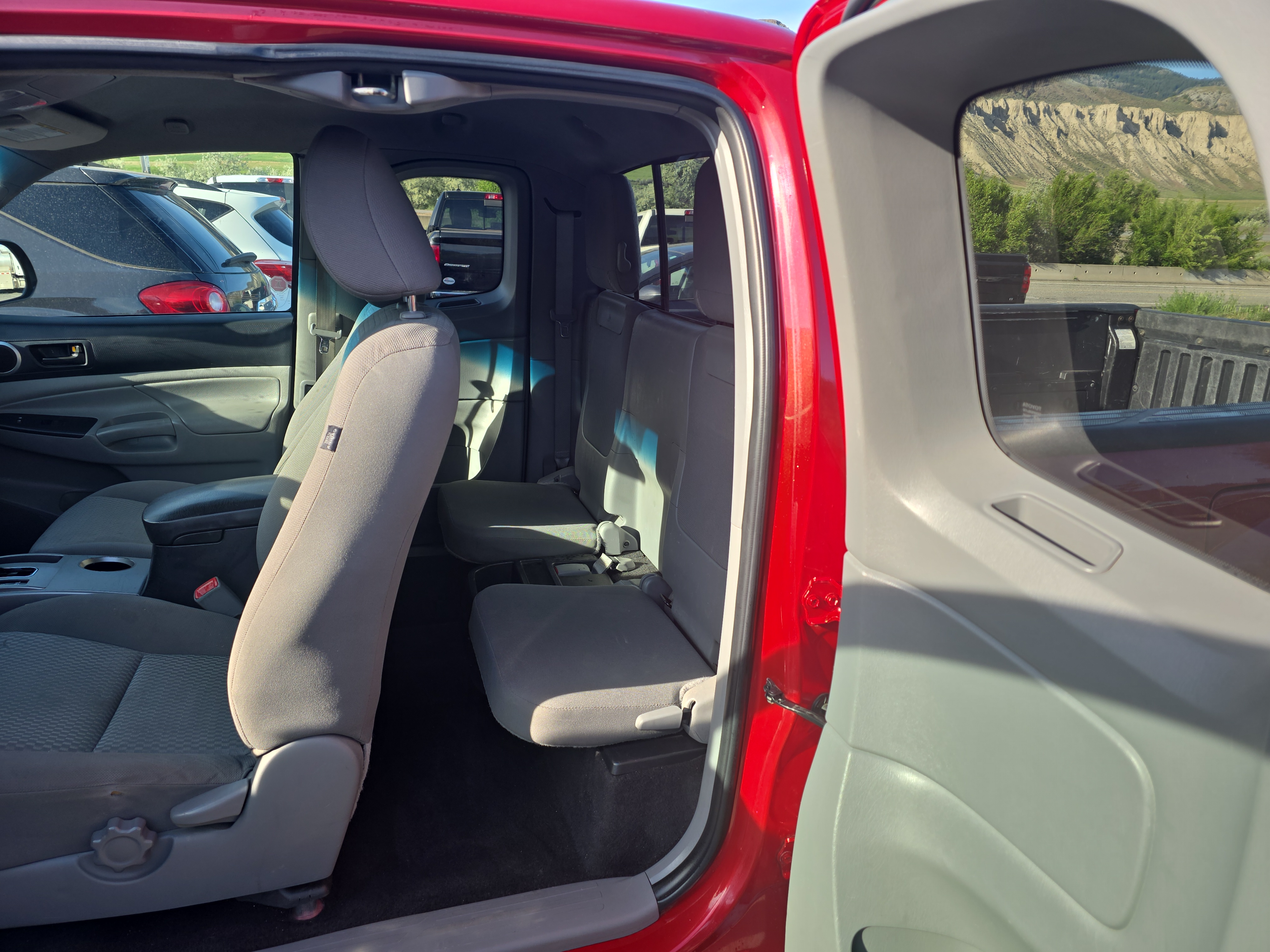 /automotionmotorsrvltd/2013-Toyota-Tacoma-637119319683513.jpg