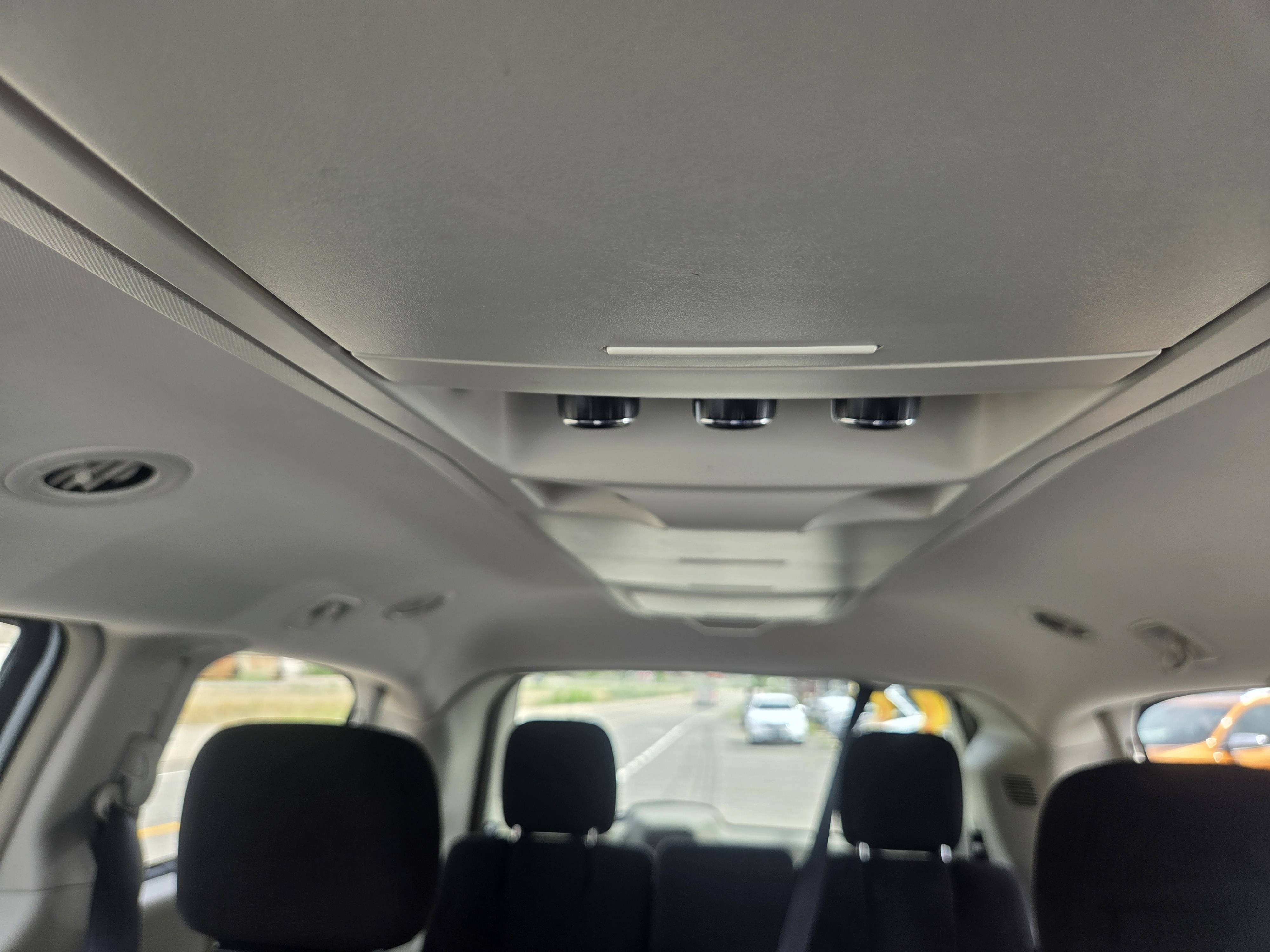 /automotionmotorsrvltd/2014-Chrysler-Town&-1273340158035643.jpg