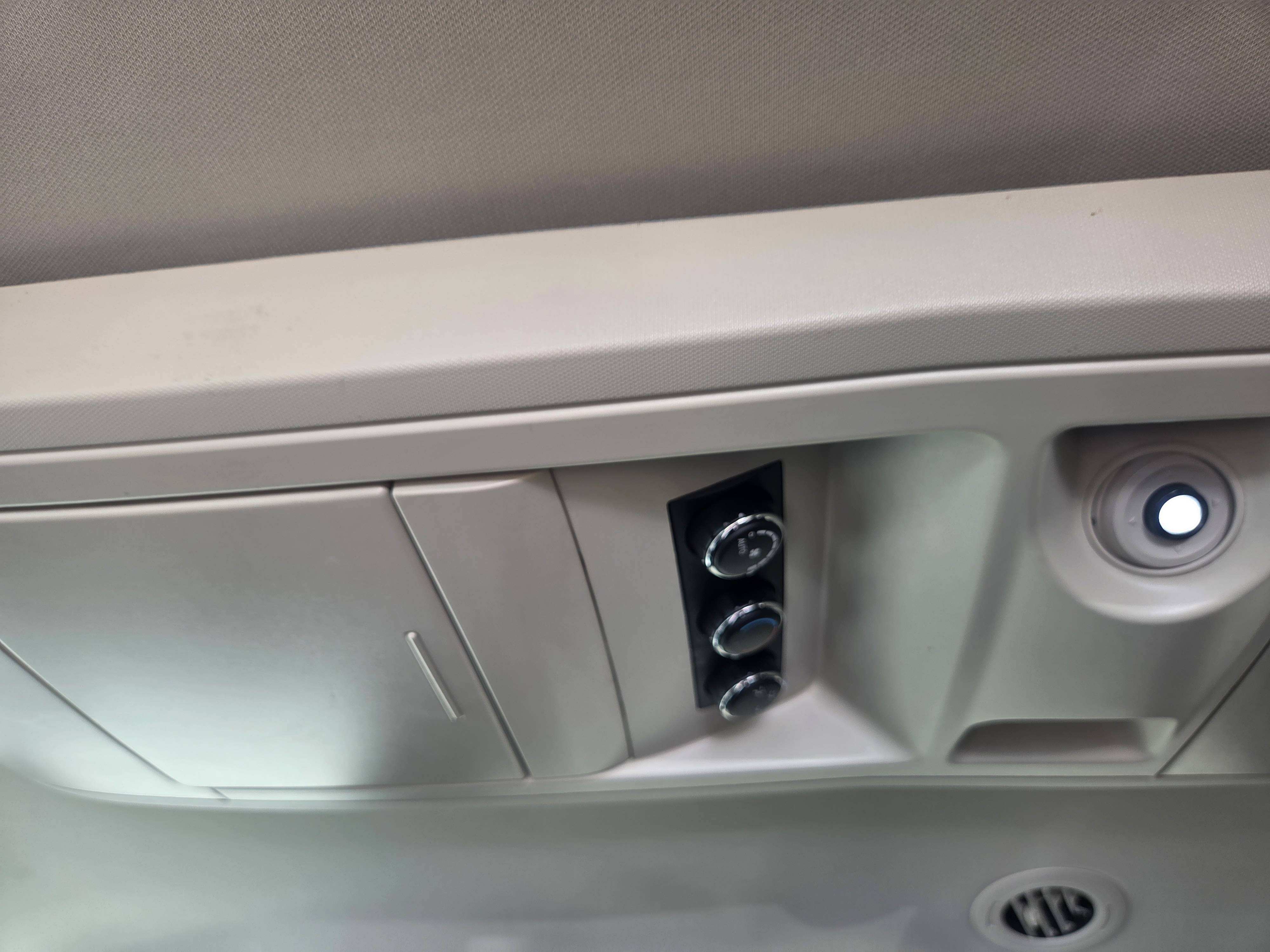 /automotionmotorsrvltd/2014-Chrysler-Town&-7381455231419567.jpg