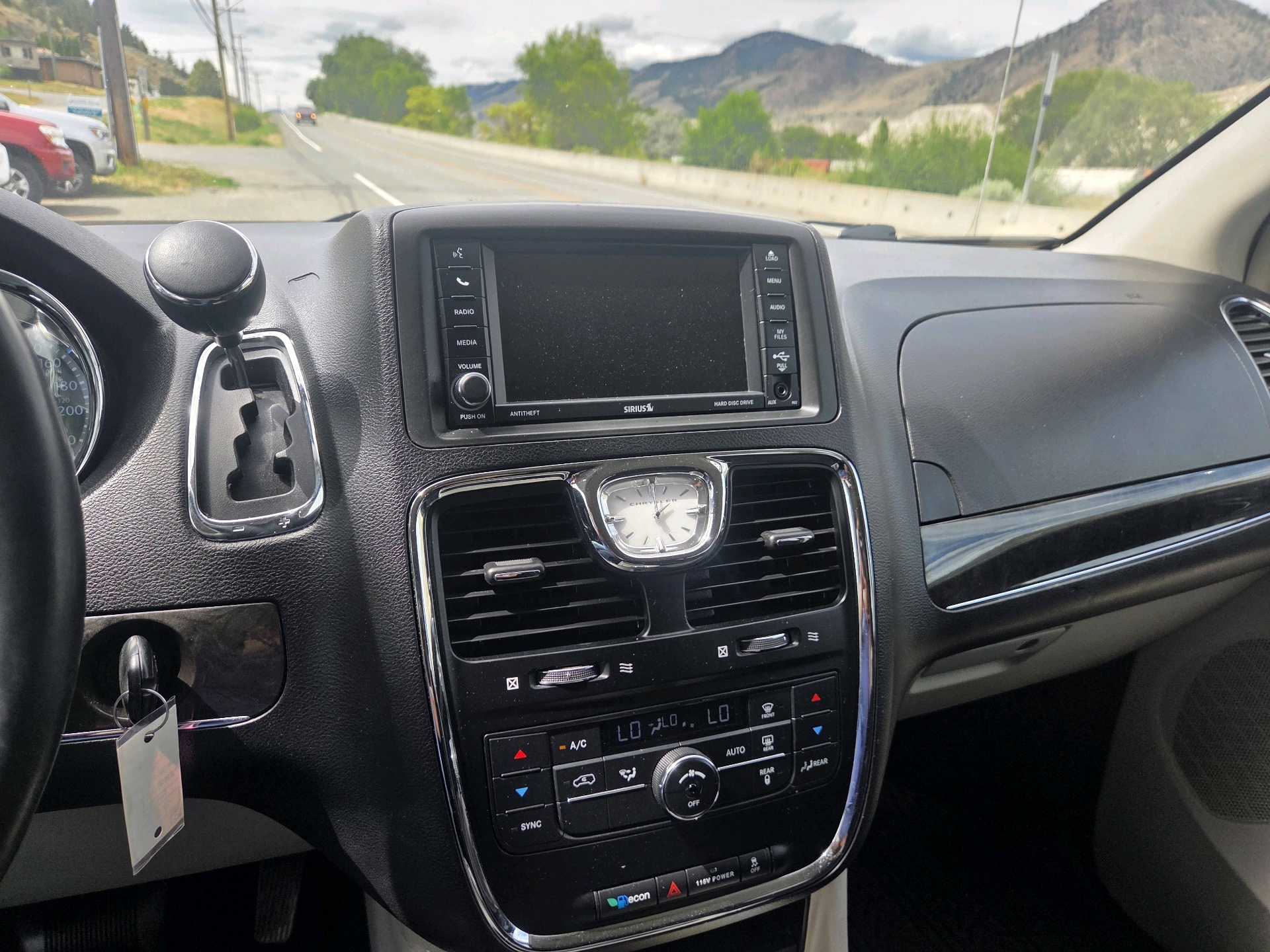 /automotionmotorsrvltd/2014-Chrysler-Town&-7858027023384175.jpg