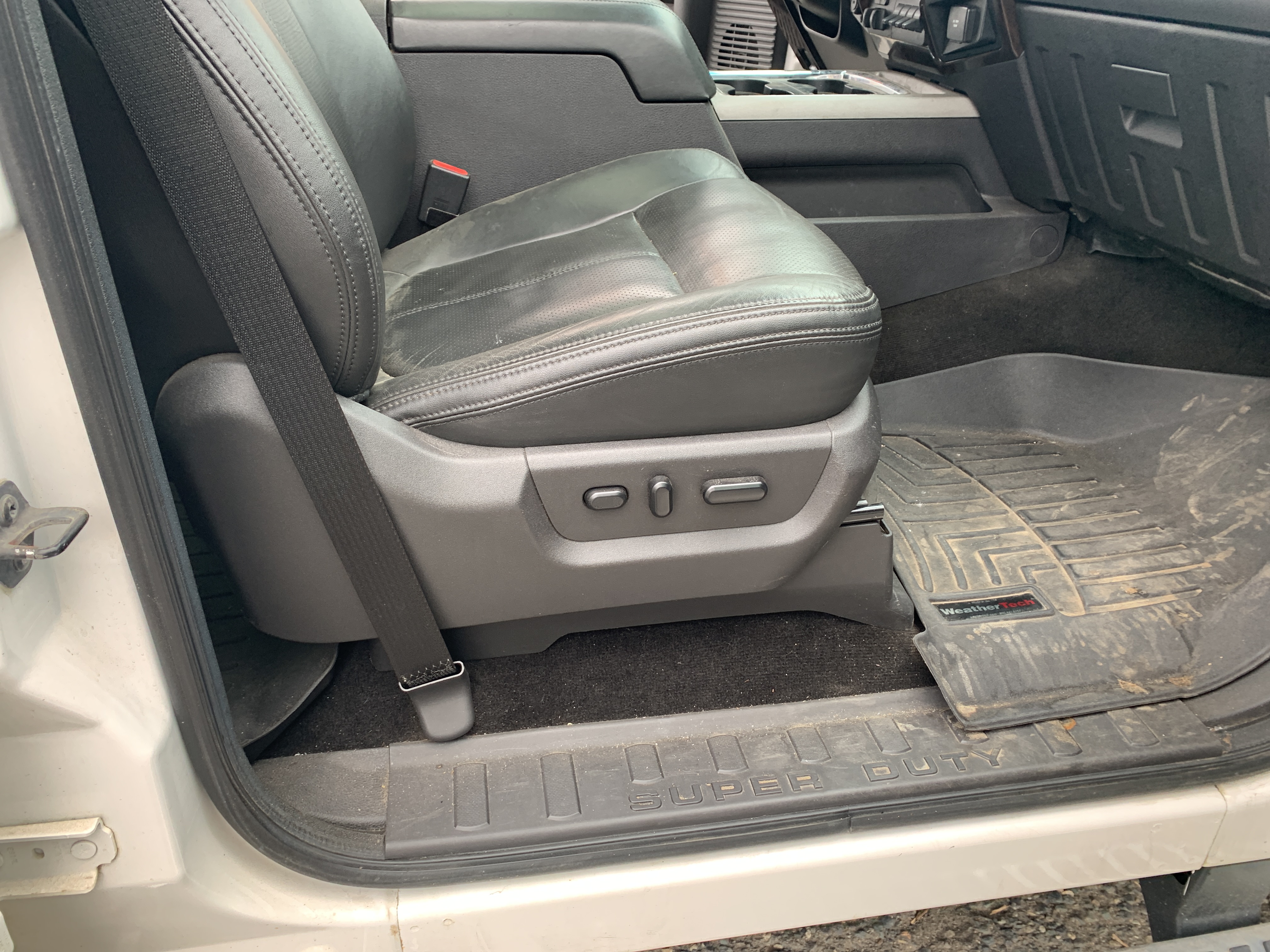 /automotionmotorsrvltd/2014-Ford-SuperDuty-19257996327202798.jpg