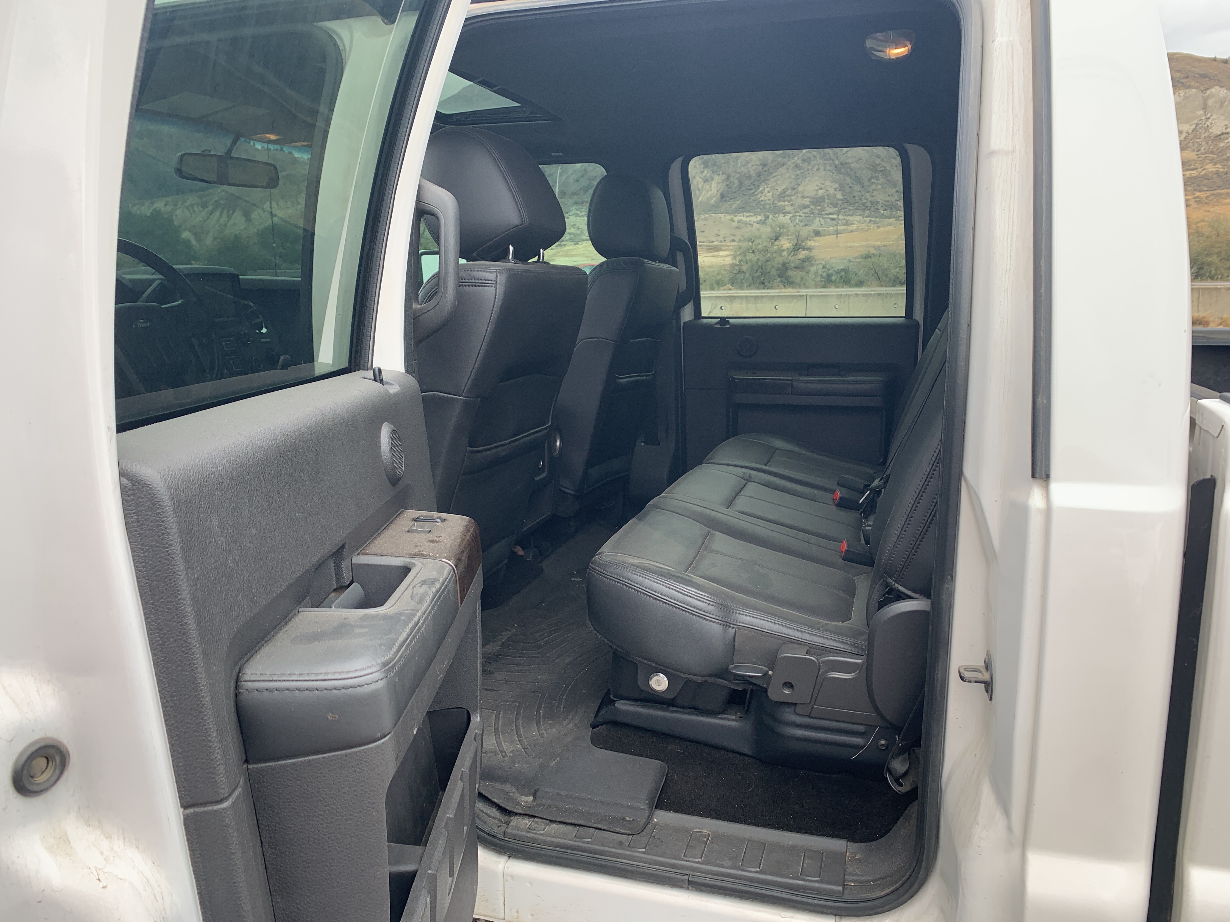 /automotionmotorsrvltd/2014-Ford-SuperDuty-3291762769624238.jpg