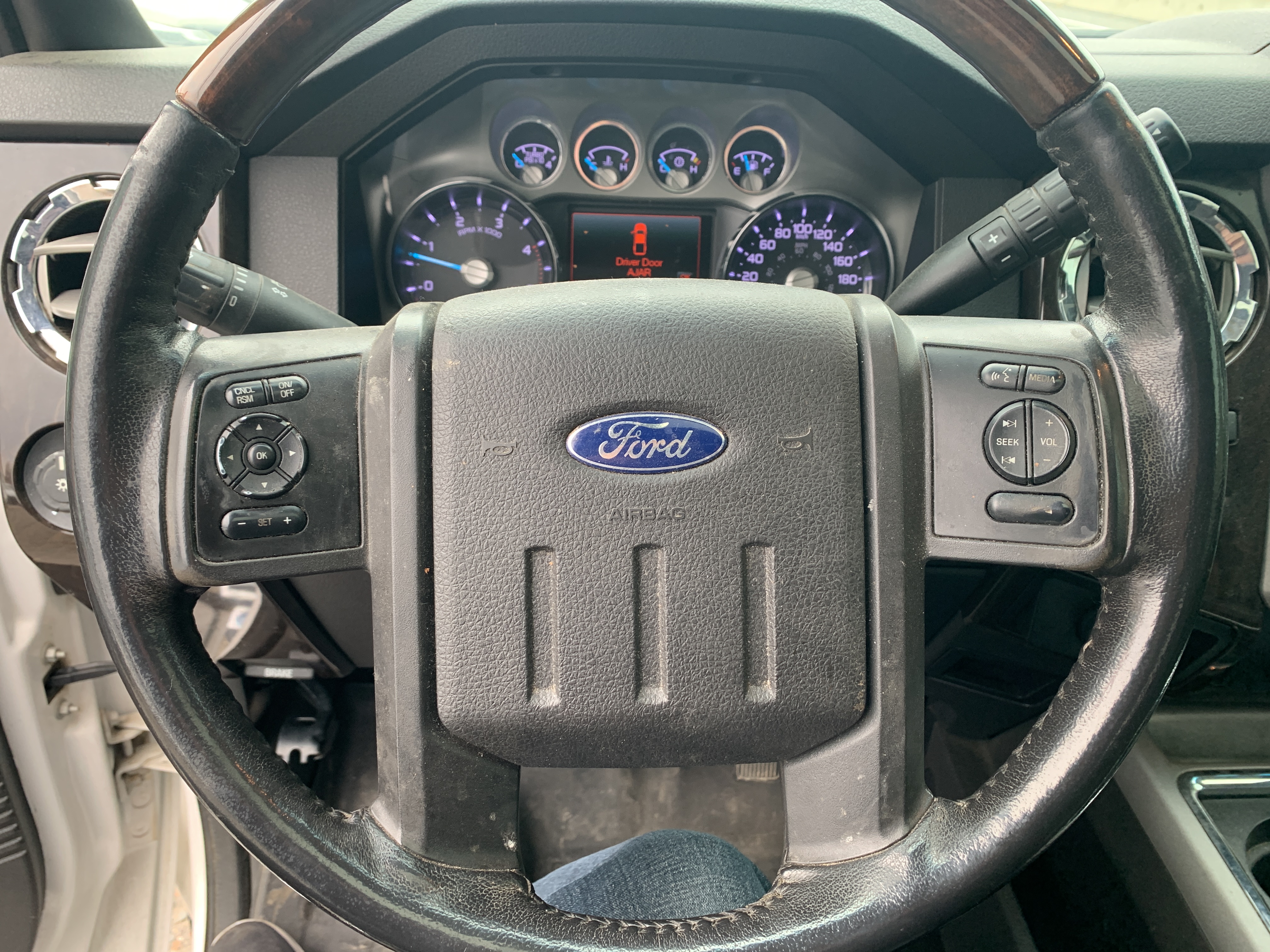 /automotionmotorsrvltd/2014-Ford-SuperDuty-6284842170528178.jpg