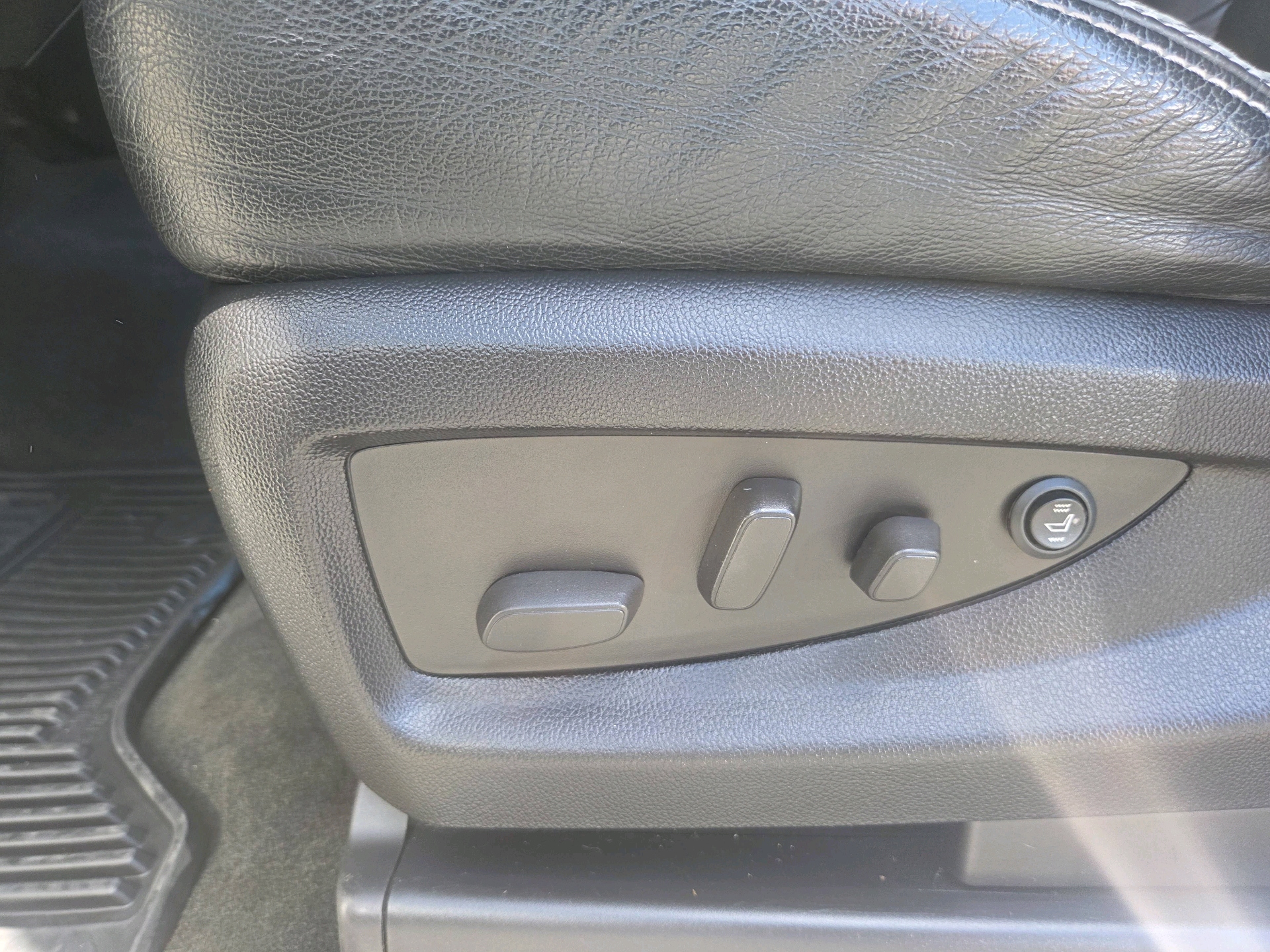 /automotionmotorsrvltd/2014-GMC-Sierra1500-7966857962315197.jpg