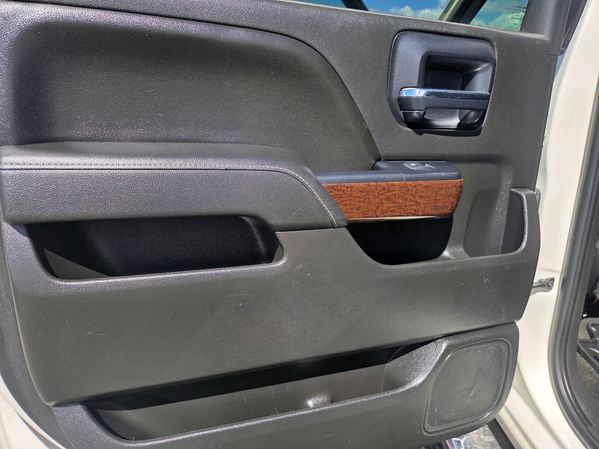 /automotionmotorsrvltd/2014-GMC-Sierra1500-8369791295864357.jpg