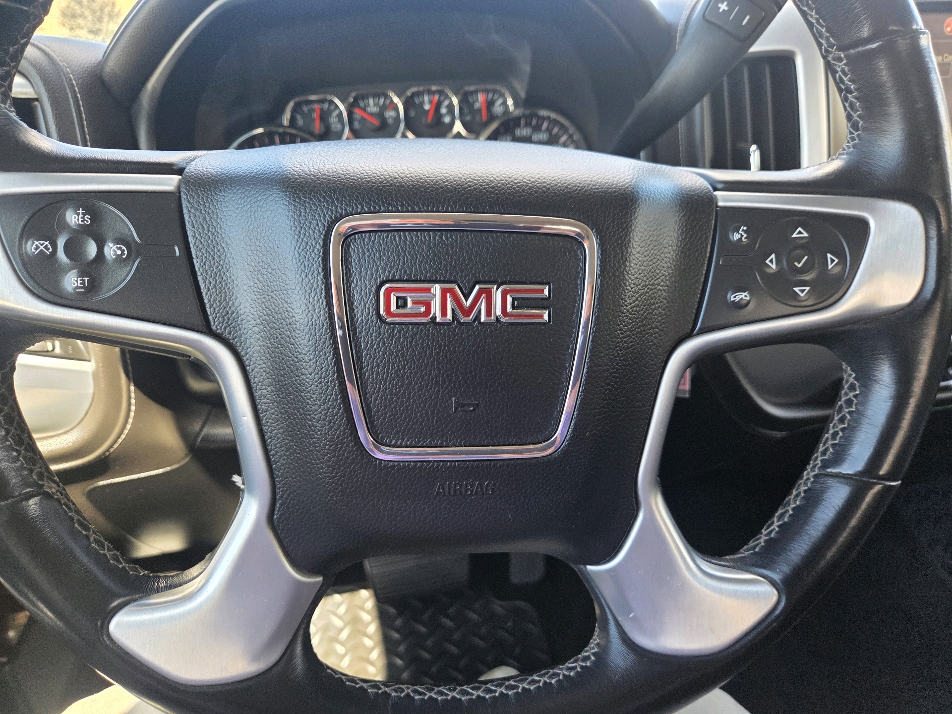 /automotionmotorsrvltd/2014-GMC-Sierra1500-9478762980866233.jpg