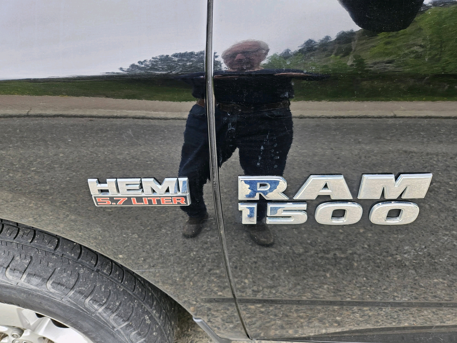/automotionmotorsrvltd/2014-Ram-1500-47109746639406325.jpg