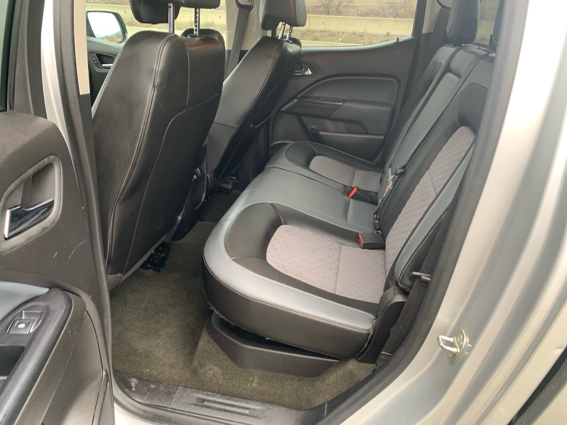 /automotionmotorsrvltd/2015-Chevrolet-Colorado-2827379335119713.jpg