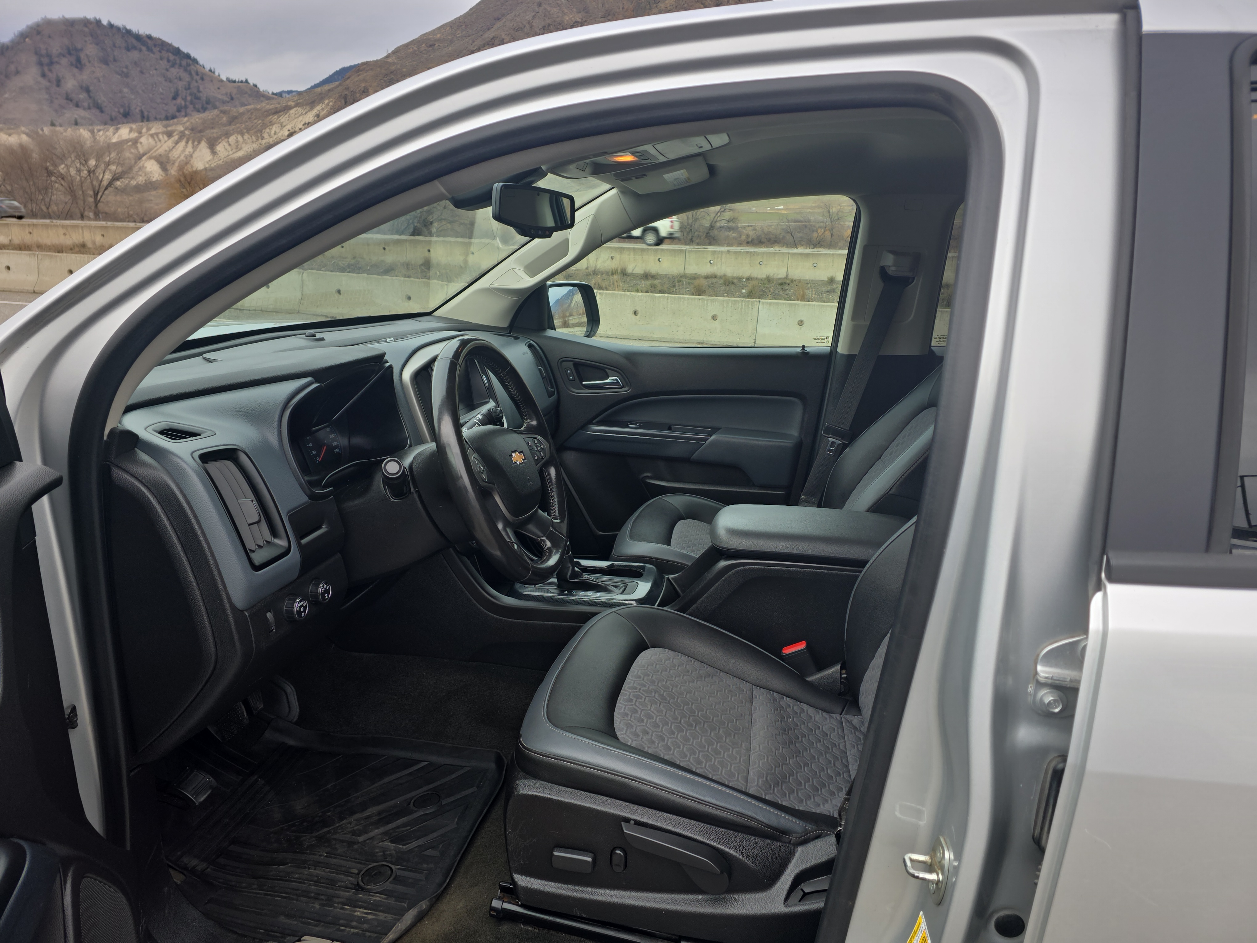 /automotionmotorsrvltd/2015-Chevrolet-Colorado-9806017606009927.jpg