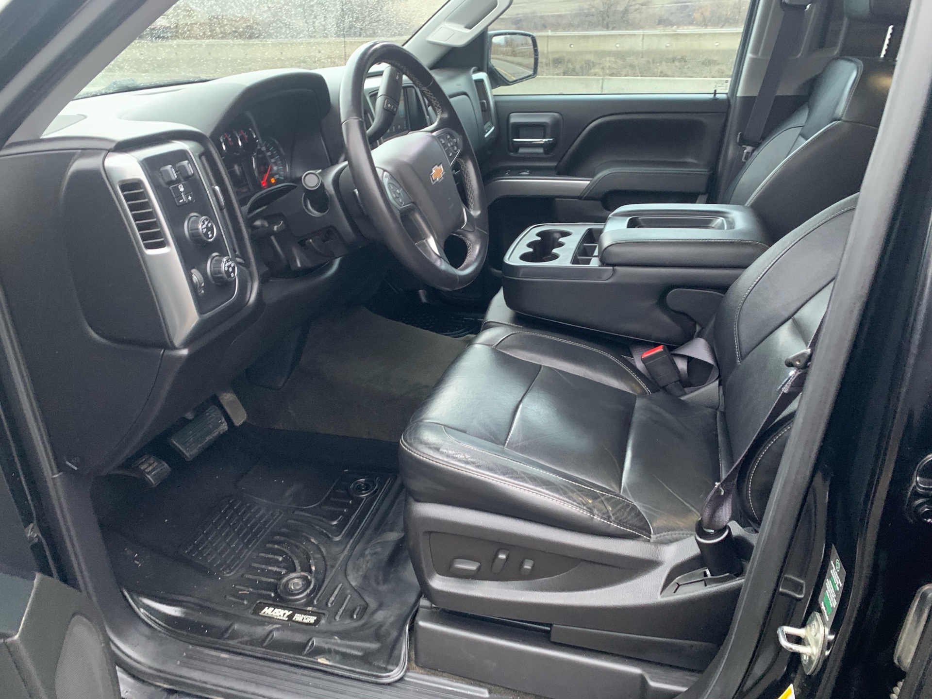 /automotionmotorsrvltd/2015-Chevrolet-Silverado1500-971079970589283.jpg