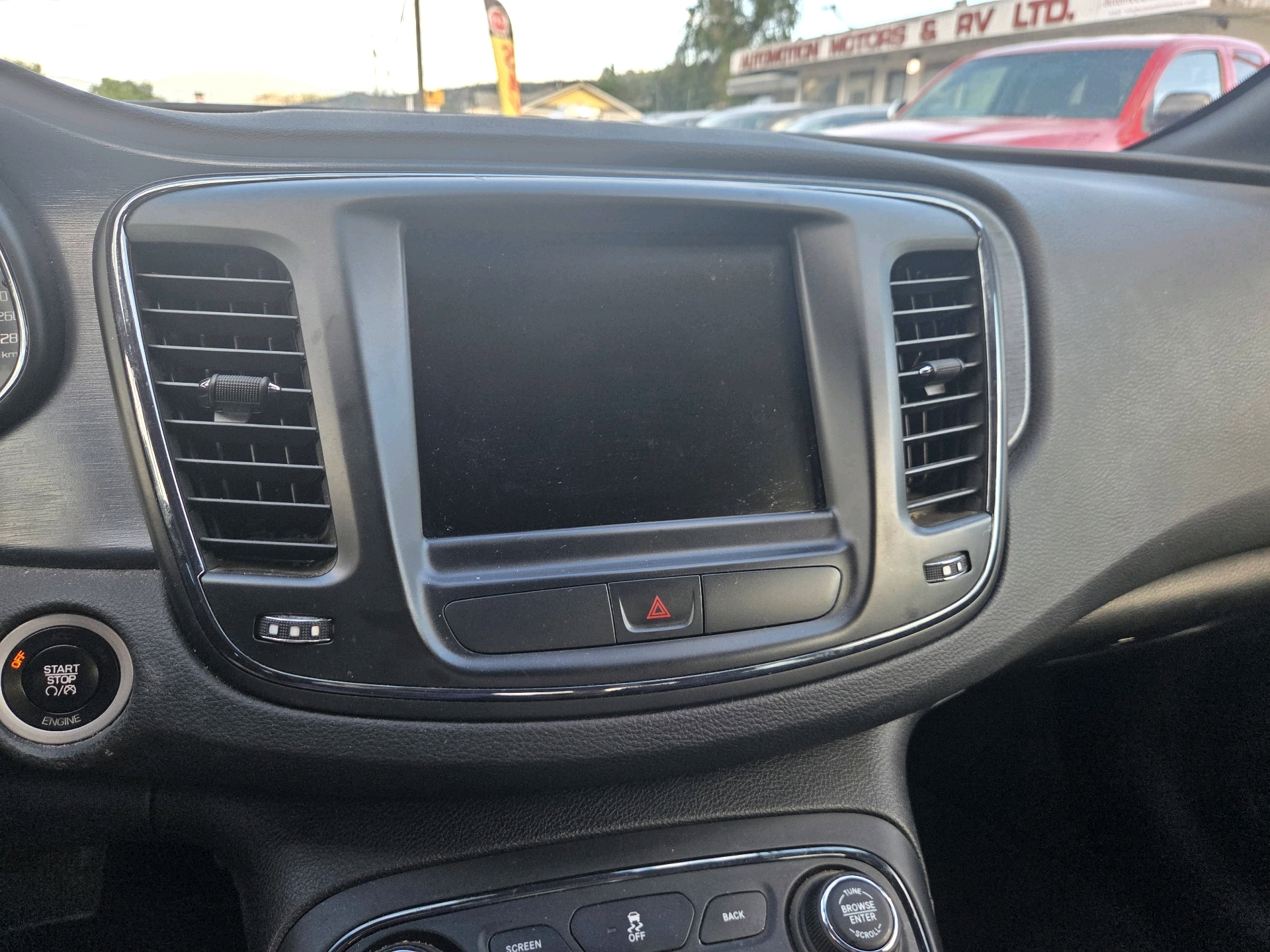 /automotionmotorsrvltd/2015-Chrysler-200-5173018700533638.jpg
