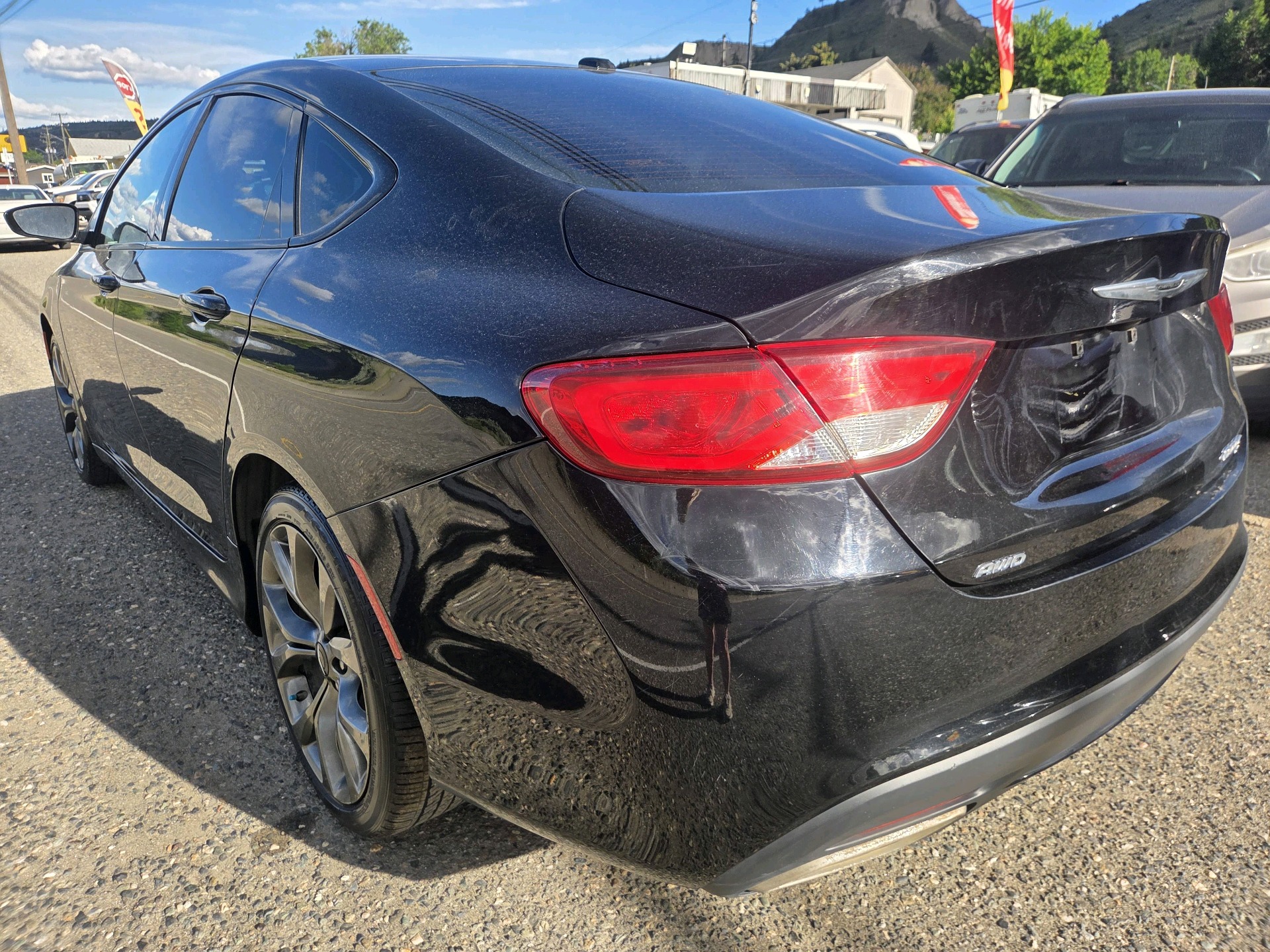 /automotionmotorsrvltd/2015-Chrysler-200-6101204654711525.jpg