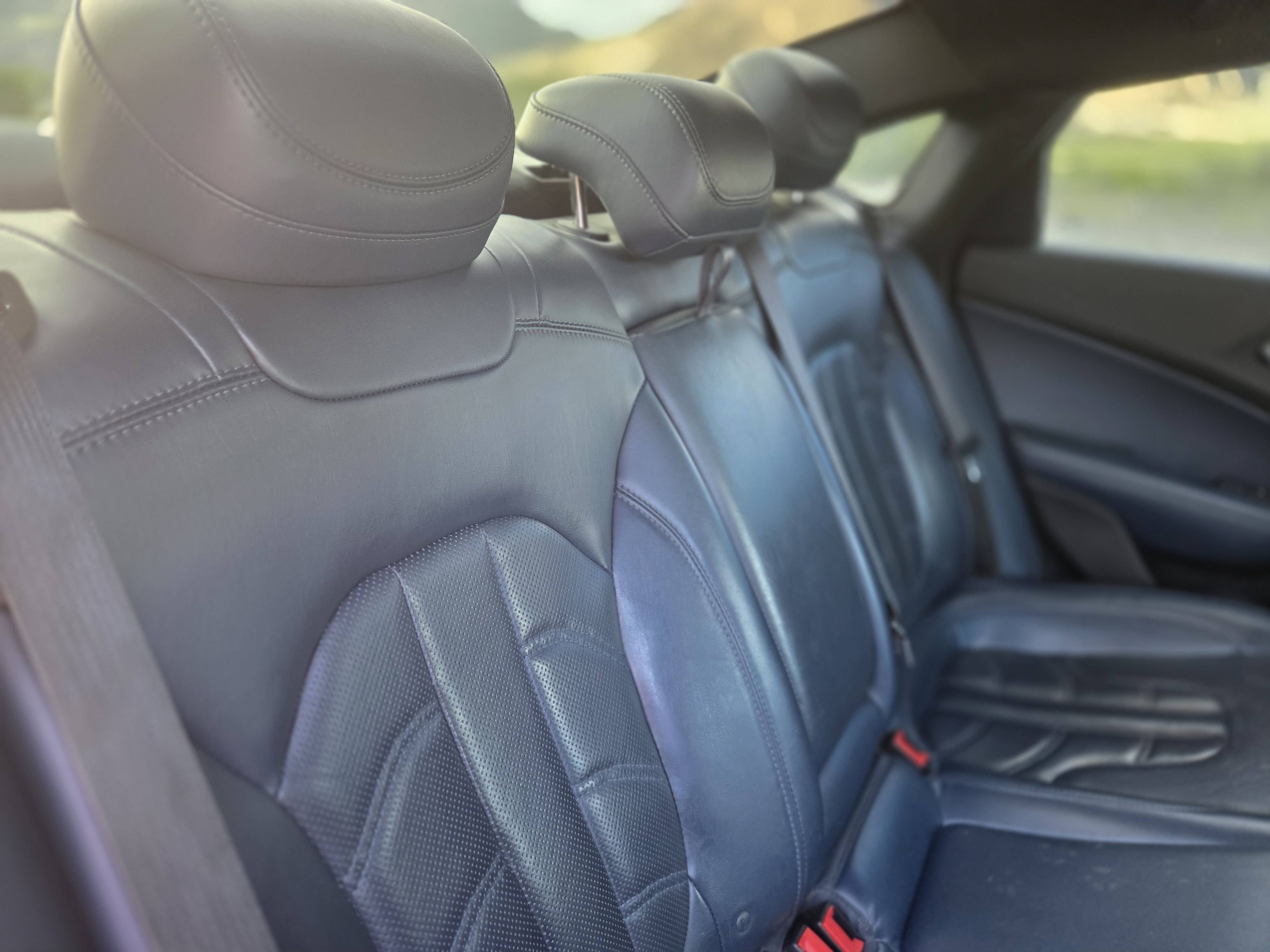 /automotionmotorsrvltd/2015-Chrysler-200-714829311594922.jpg