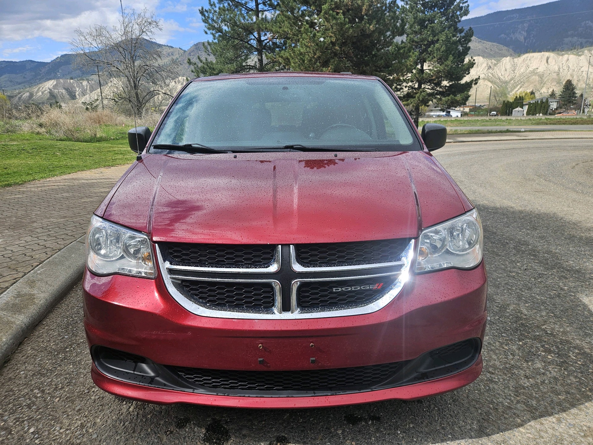 /automotionmotorsrvltd/2015-Dodge-GrandCaravan-9403912996549979.jpg