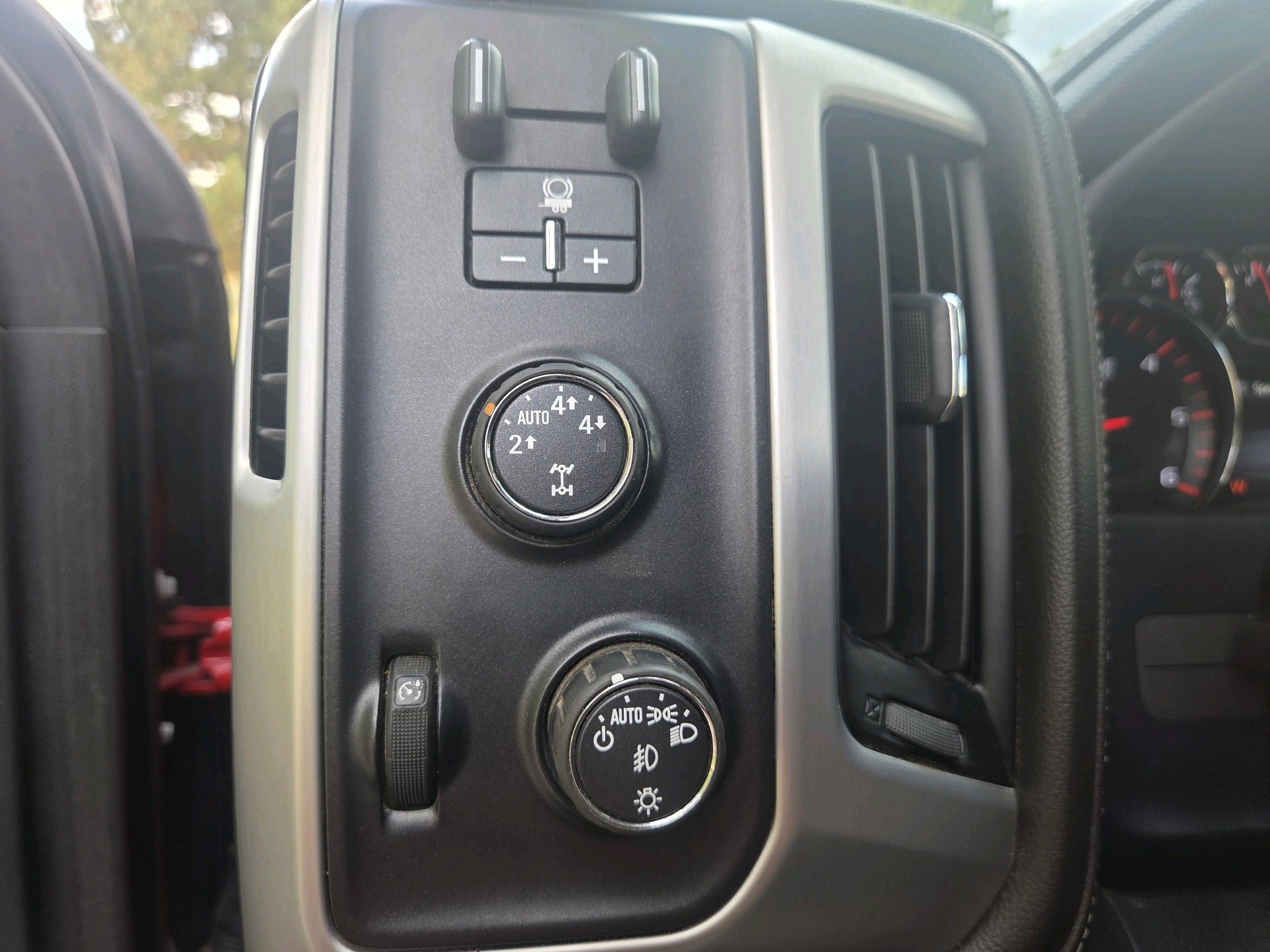 /automotionmotorsrvltd/2015-GMC-Sierra1500-5505704933640765.jpg