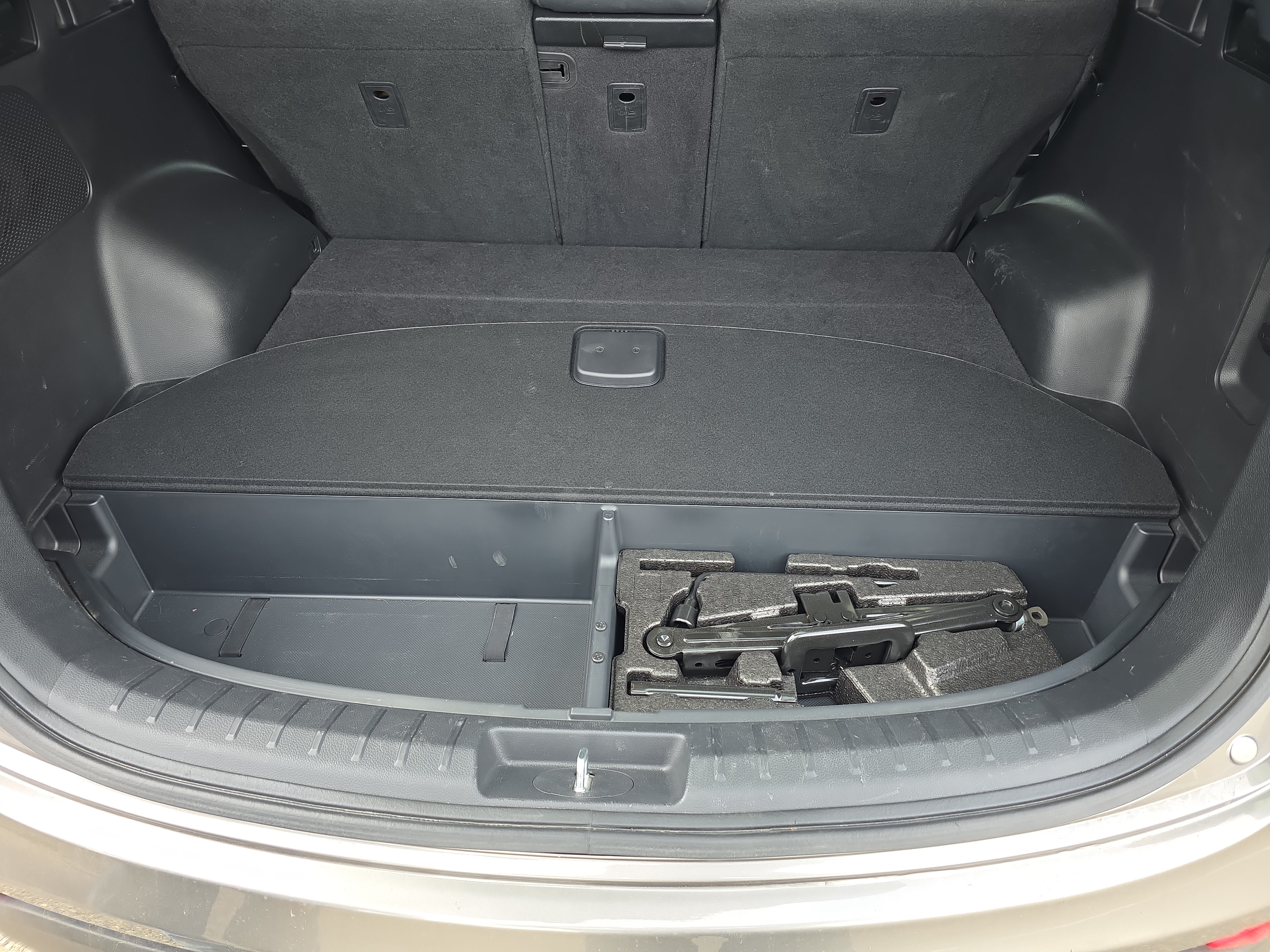 /automotionmotorsrvltd/2015-Hyundai-SantaFe-32743383262743087.jpg