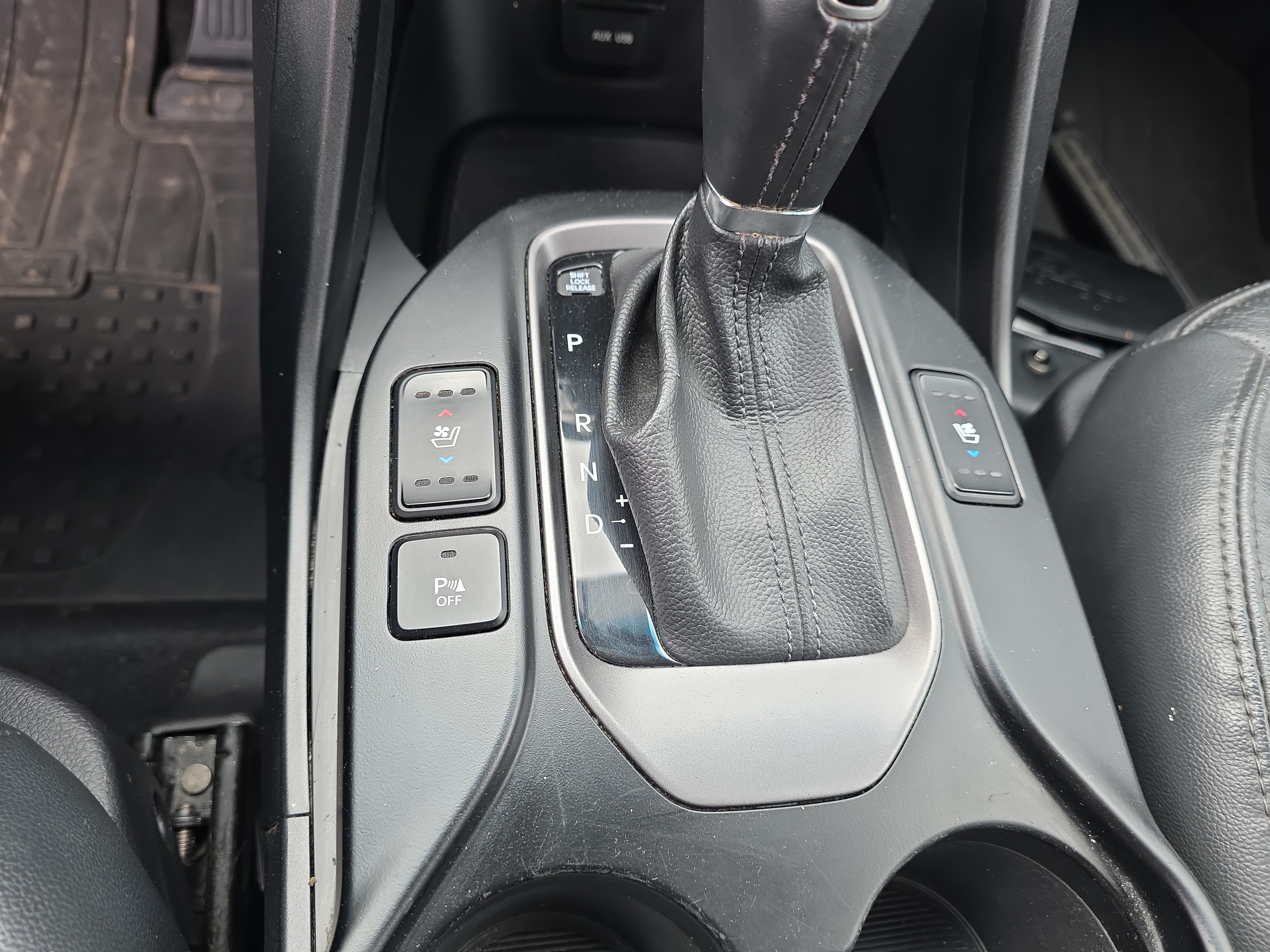 /automotionmotorsrvltd/2015-Hyundai-SantaFe-5796173129813469.jpg