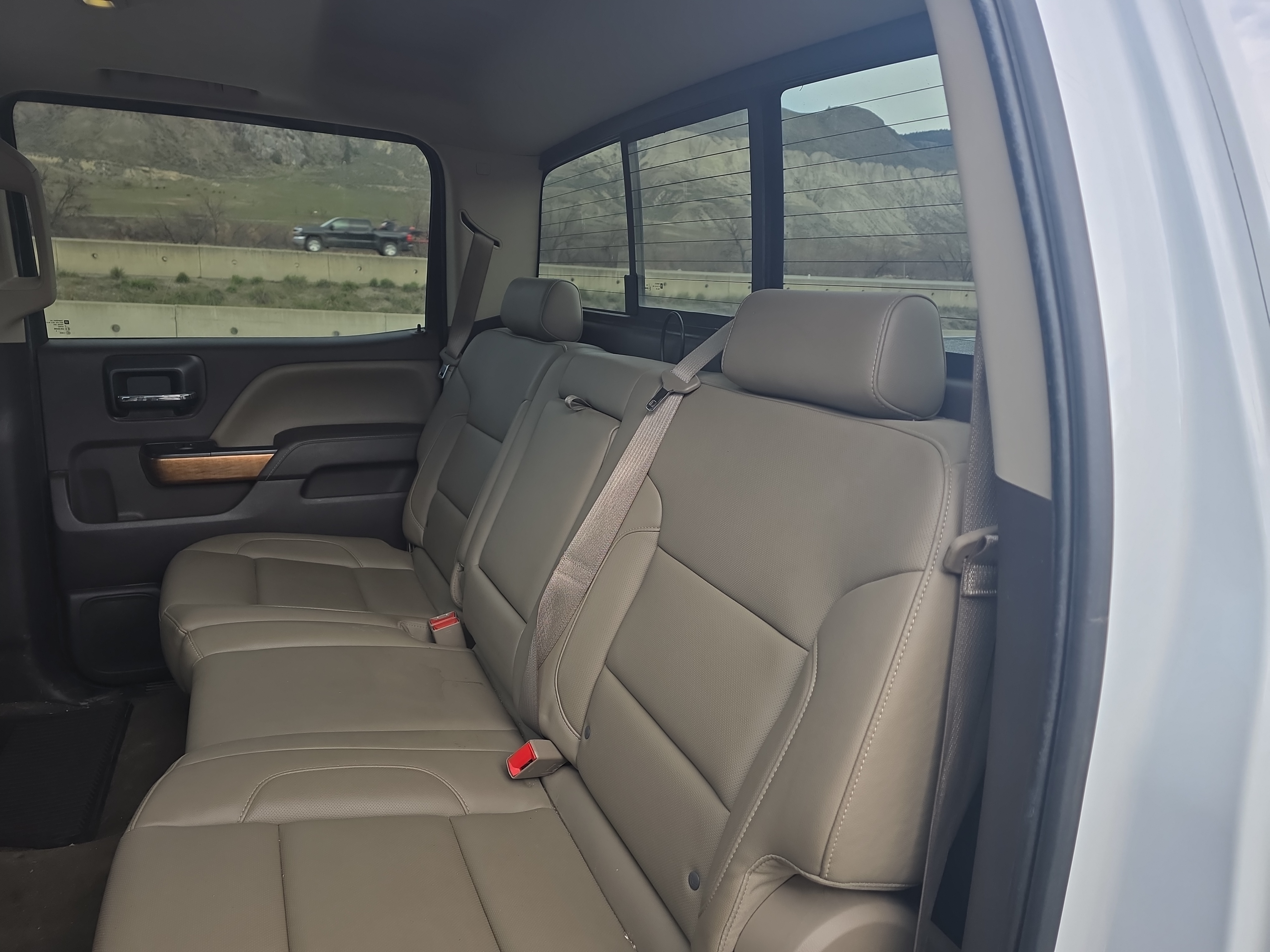 /automotionmotorsrvltd/2016-Chevrolet-Silverado1500-8323414996817398.jpg