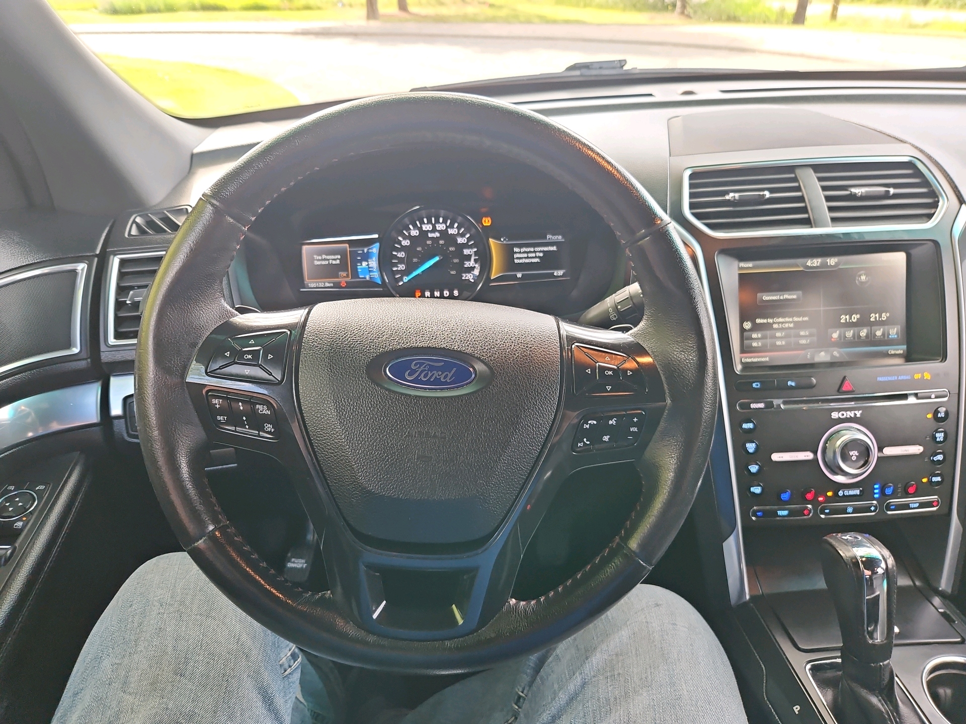 /automotionmotorsrvltd/2016-Ford-Explorer-03848373159240137.jpg