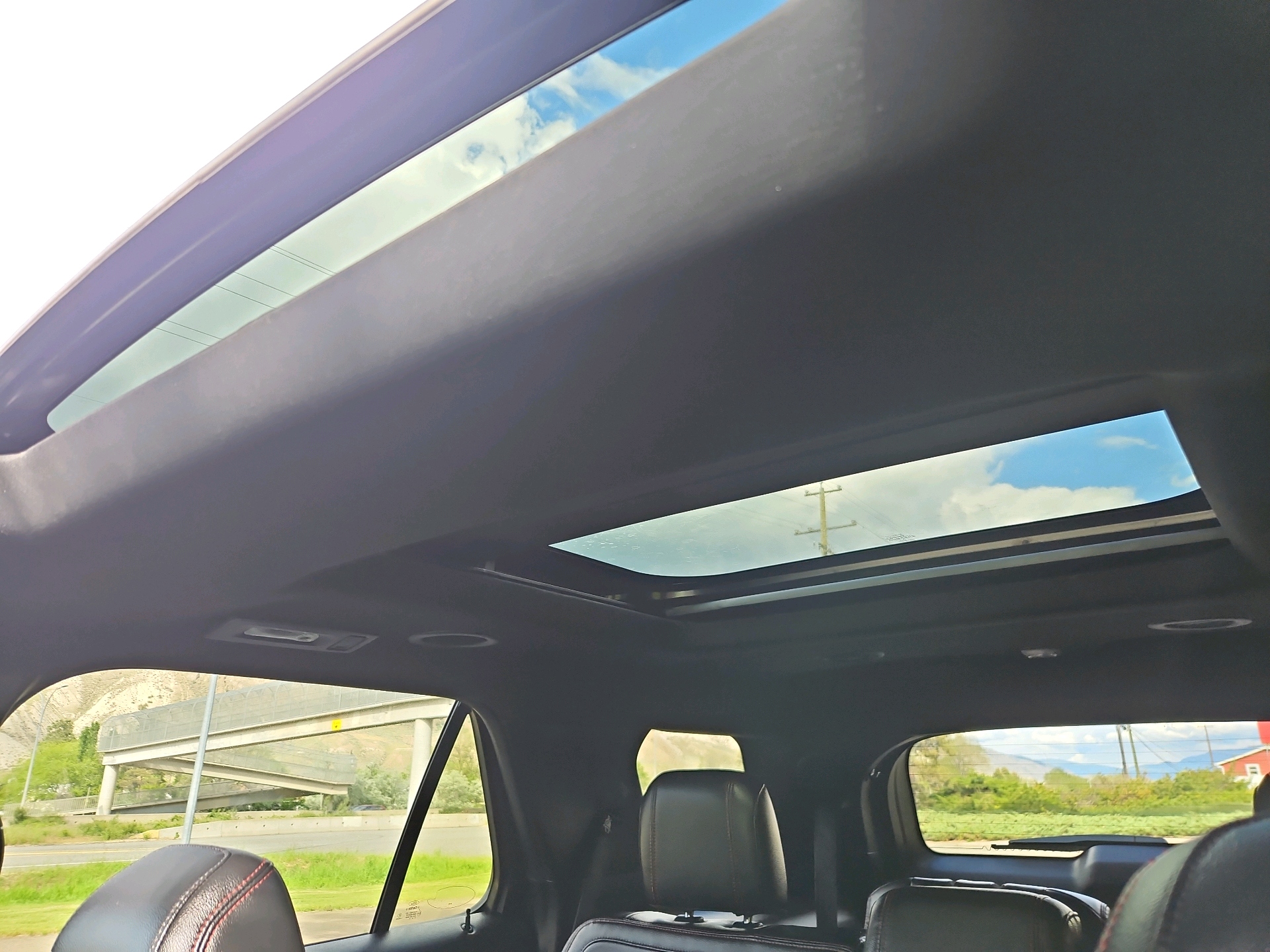 /automotionmotorsrvltd/2016-Ford-Explorer-4965672077409258.jpg