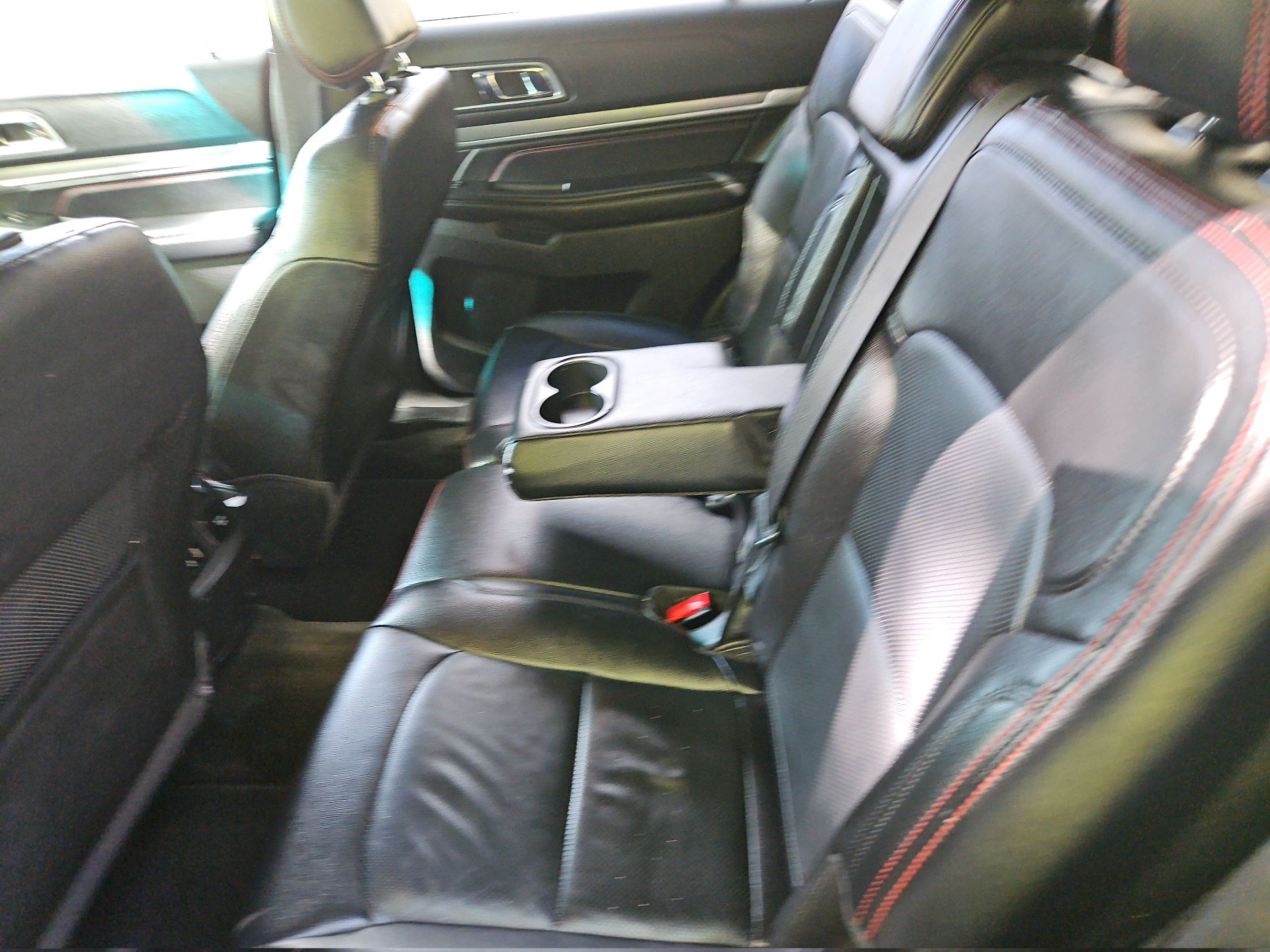 /automotionmotorsrvltd/2016-Ford-Explorer-8264071863558842.jpg