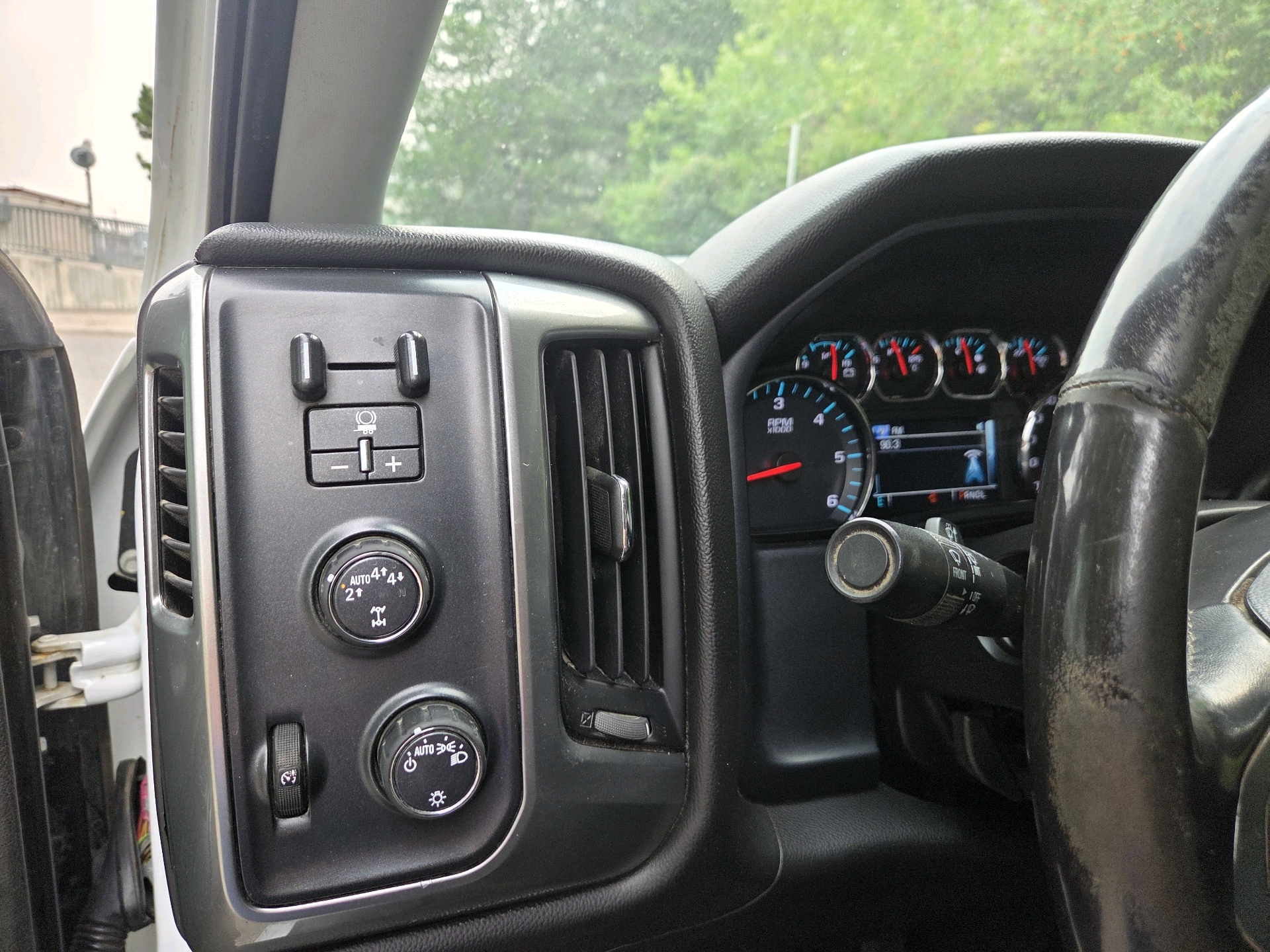 /automotionmotorsrvltd/2017-Chevrolet-Silverado1500-027482966529826625.jpg