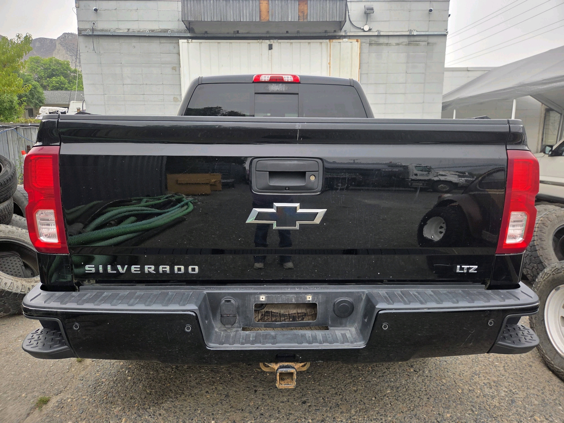 /automotionmotorsrvltd/2017-Chevrolet-Silverado1500-18740670038451146.jpg