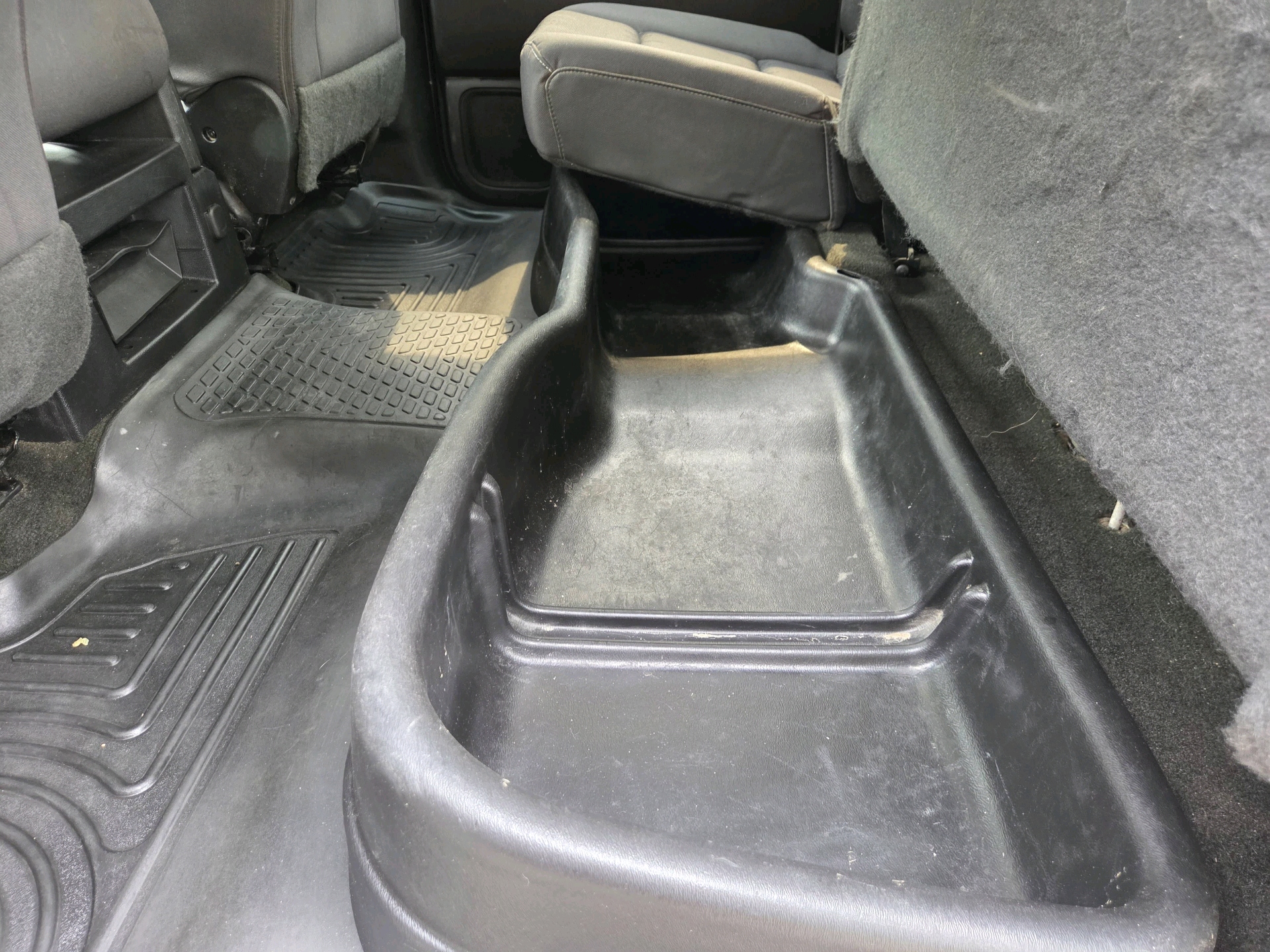 /automotionmotorsrvltd/2017-Chevrolet-Silverado1500-350608606098058.jpg